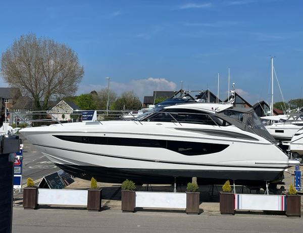 Princess Motor Yacht Sales - Used Princess V40