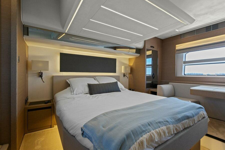 How Sweet It Is Yacht Photos Pics Master Stateroom