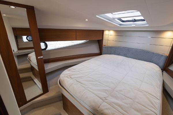 Princess Motor Yacht Sales - Used Princess V40