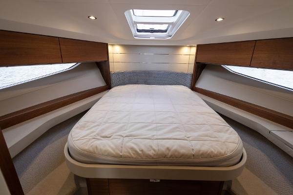 Princess Motor Yacht Sales - Used Princess V40