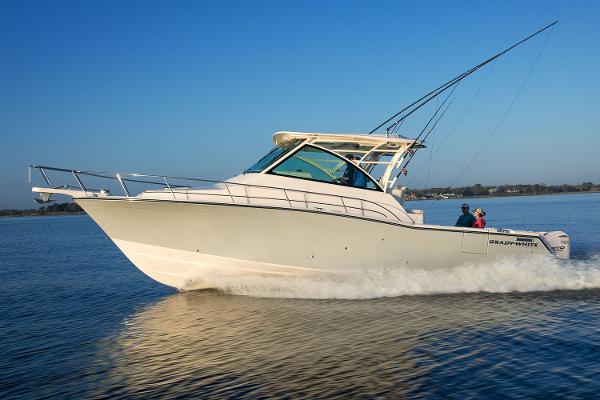 2025 Grady-White Express 370