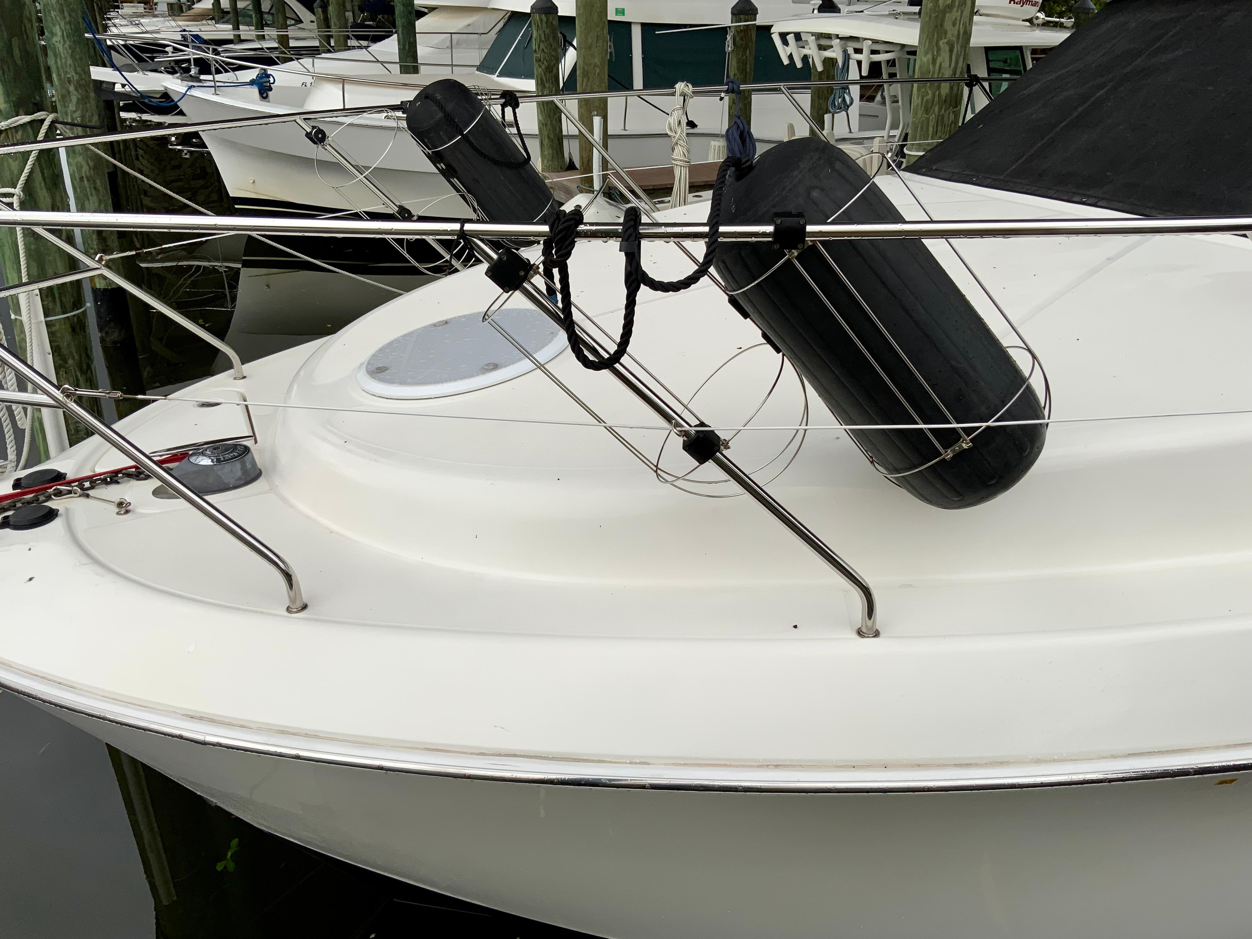 2007-silverton-33-convertible-power-9749592-20250407092403832-1_XLARGE