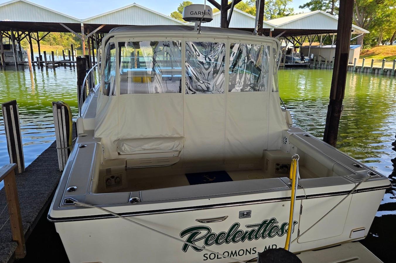 M 10398 BW Knot 10 Yacht Sales