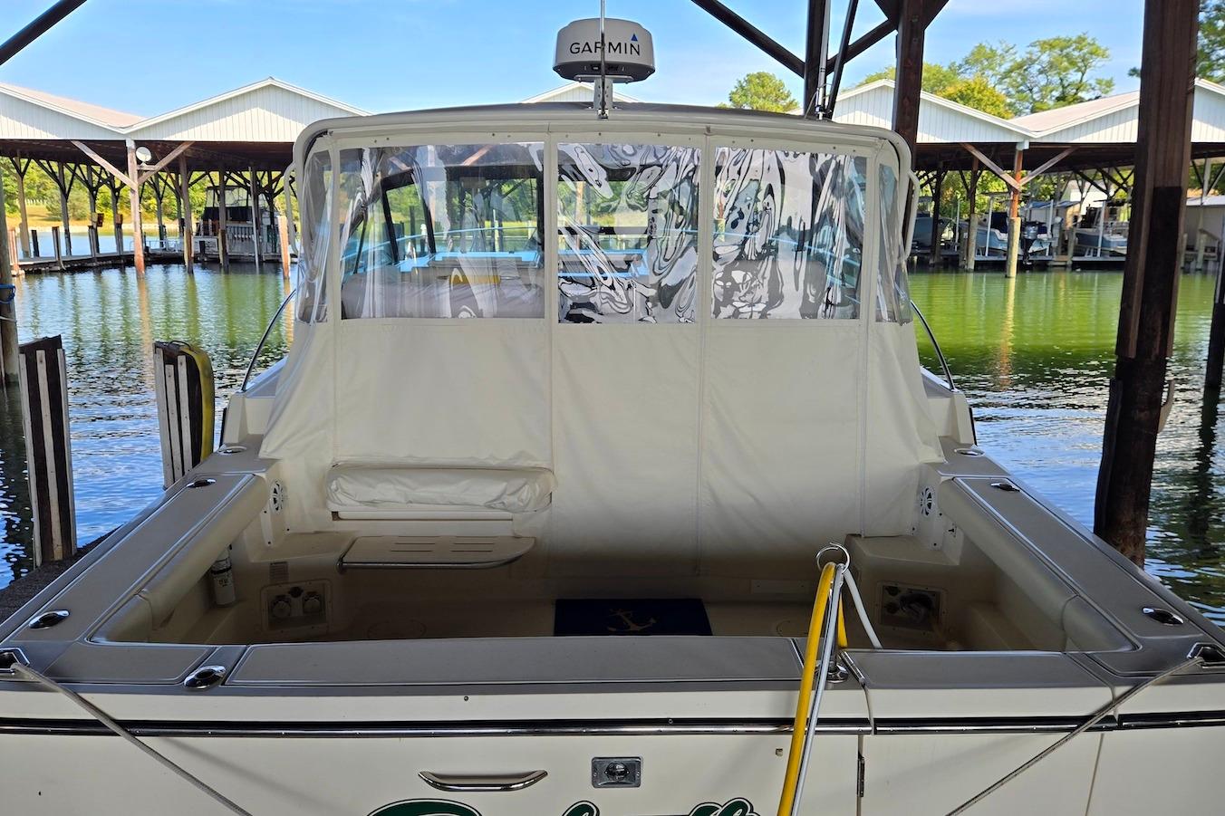 M 10398 BW Knot 10 Yacht Sales