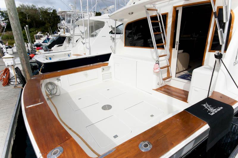 RI 9310 RF Knot 10 Yacht Sales