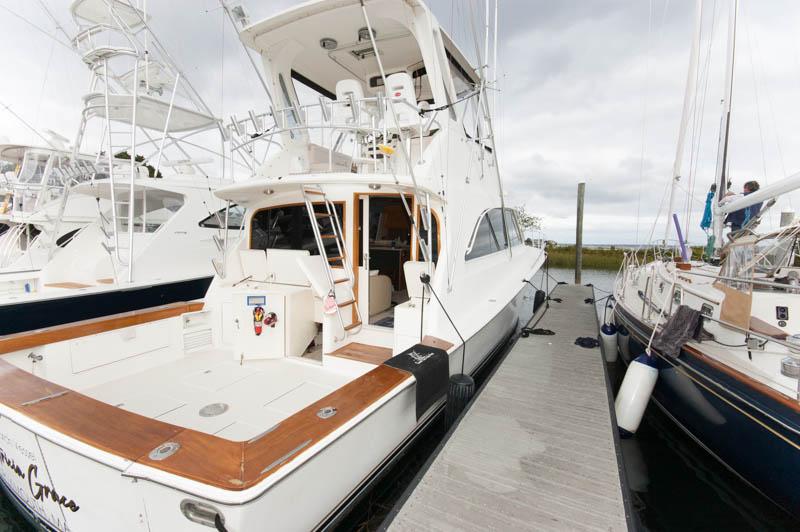 RI 9310 RF Knot 10 Yacht Sales