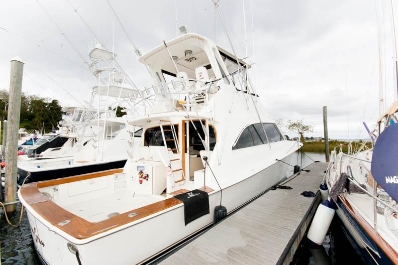 RI 9310 RF Knot 10 Yacht Sales