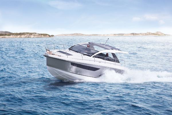 2020 Sealine S330