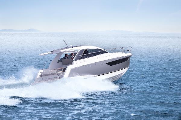 2020 Sealine S330