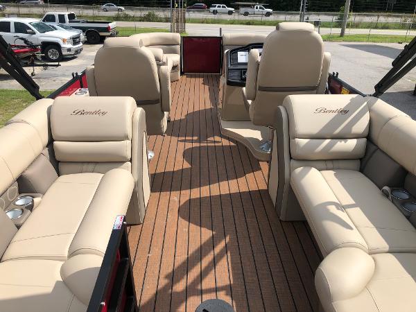 2021 Bentley boat for sale, model of the boat is Elite 253 Admiral & Image # 9 of 32
