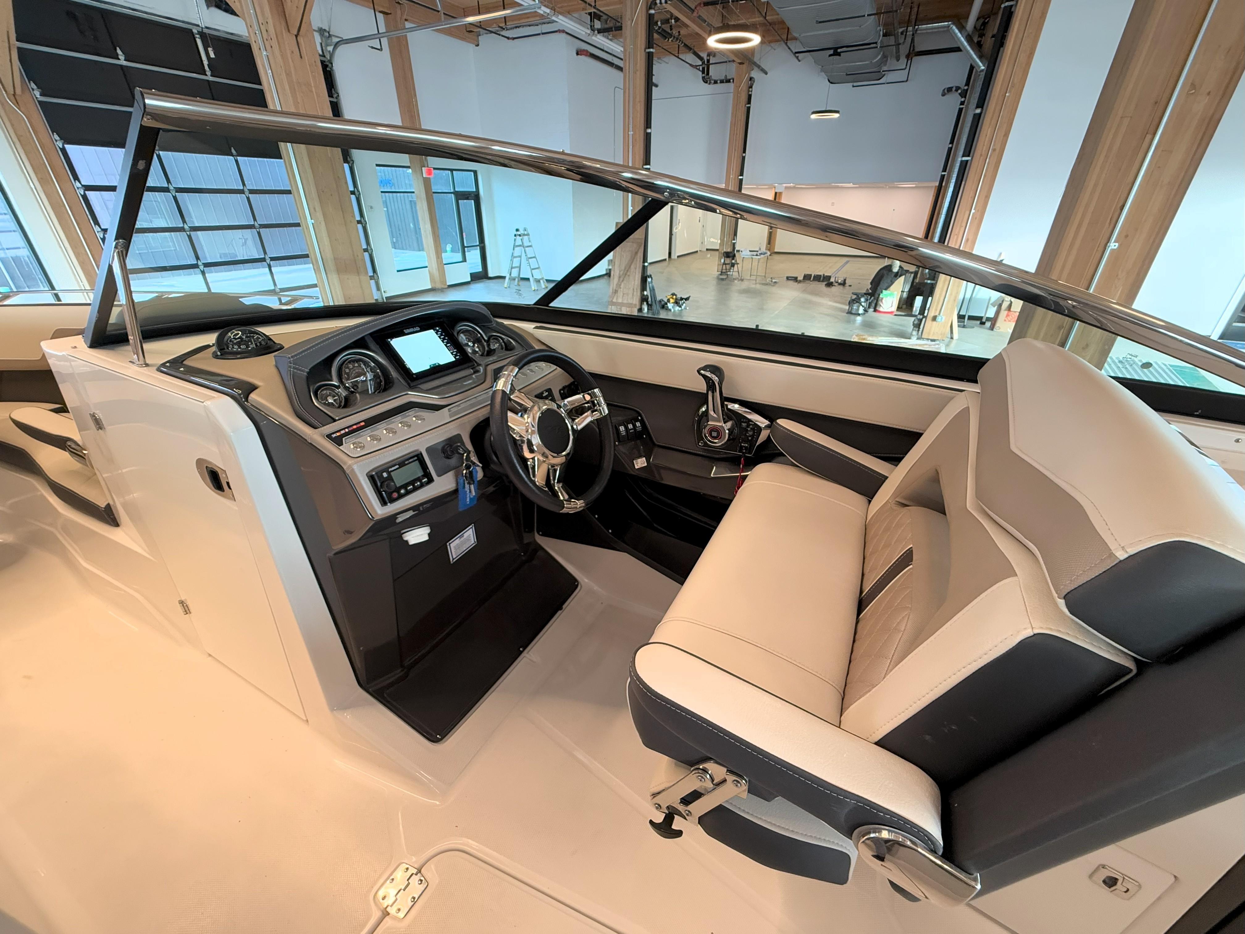 2023-monterey-275-super-sport-power-9659620-20250207182507529-1_XLARGE