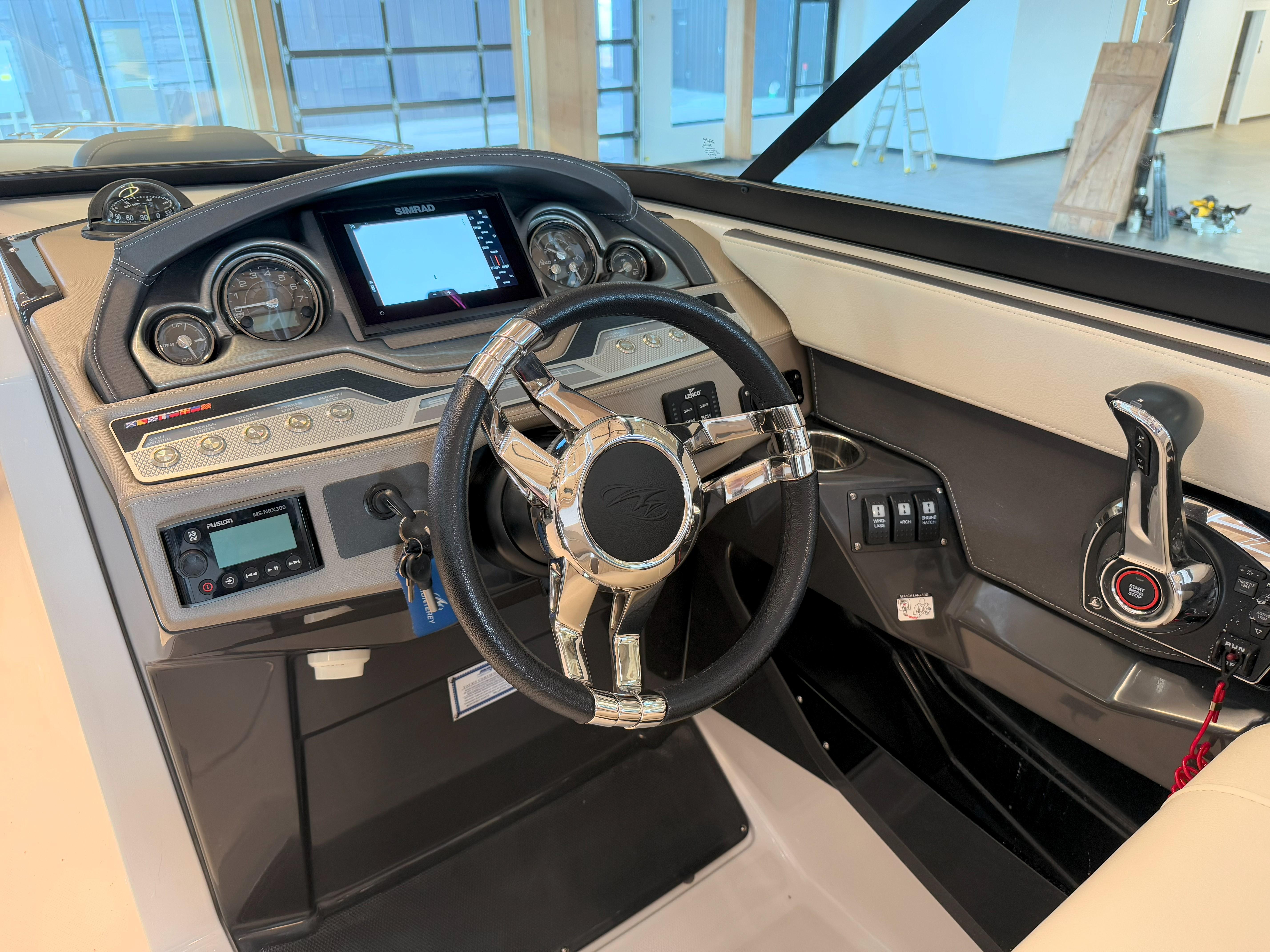 2023-monterey-275-super-sport-power-9659620-20250207182511704-1_XLARGE