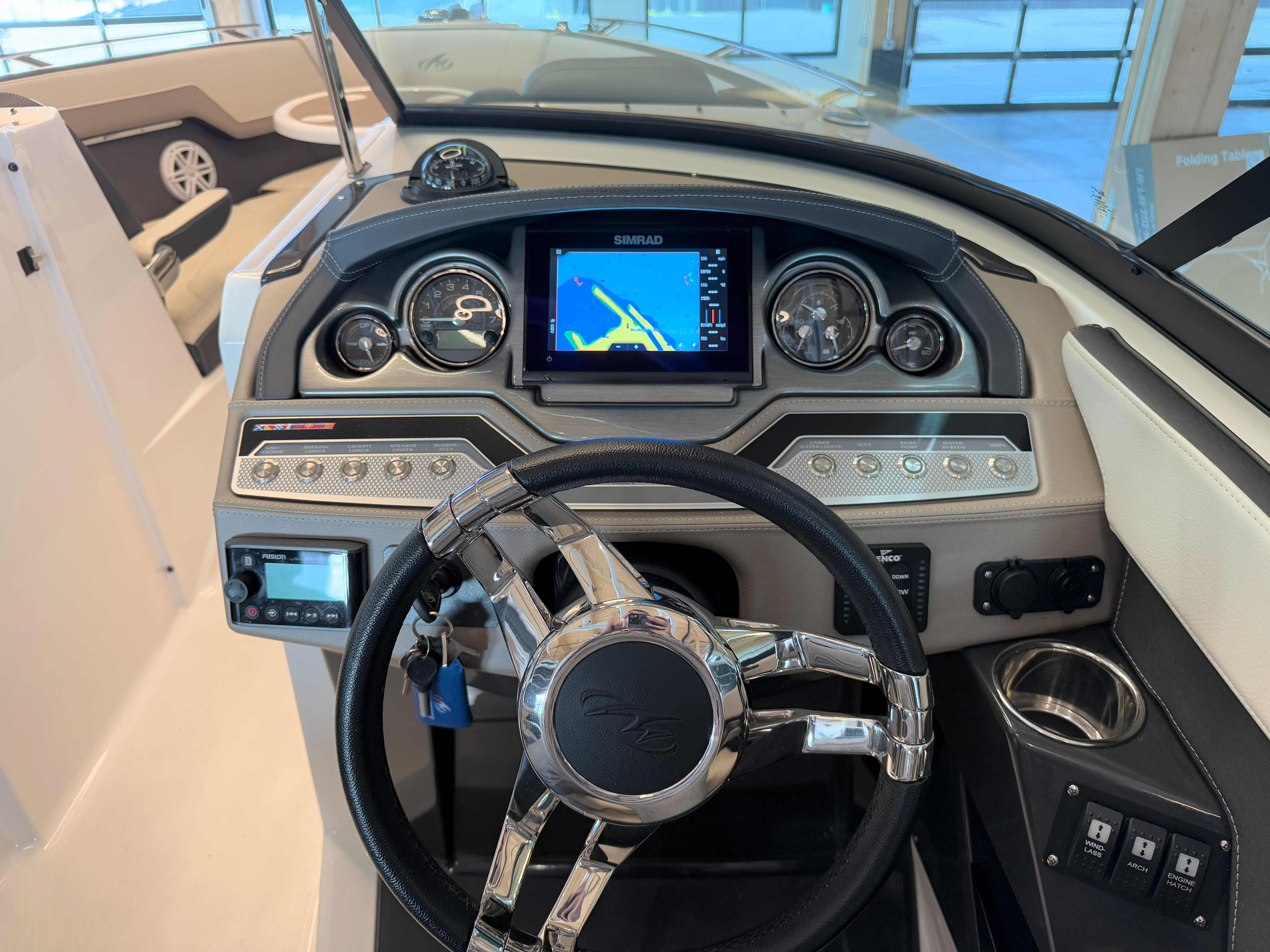 2023-monterey-275-super-sport-power-9659620-20250207182521797-1_XLARGE