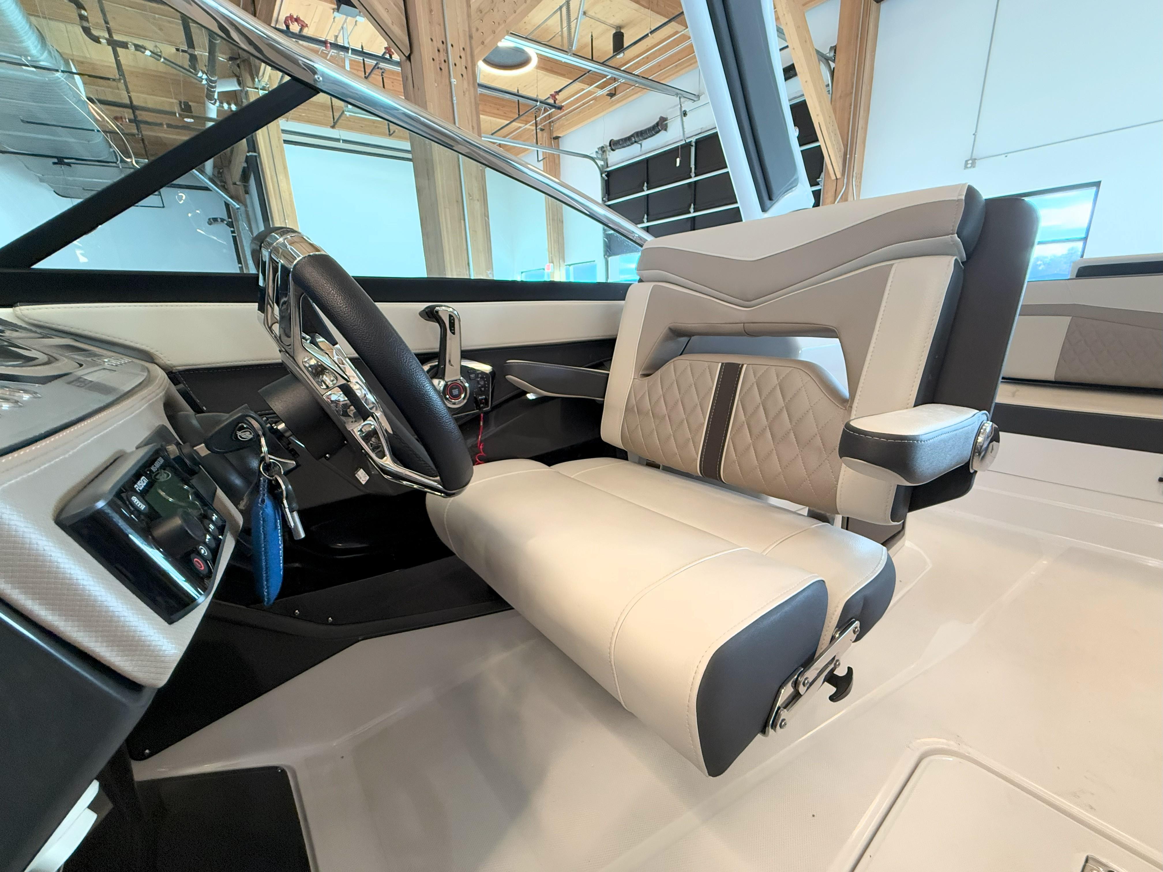 2023-monterey-275-super-sport-power-9659620-20250207182611641-1_XLARGE