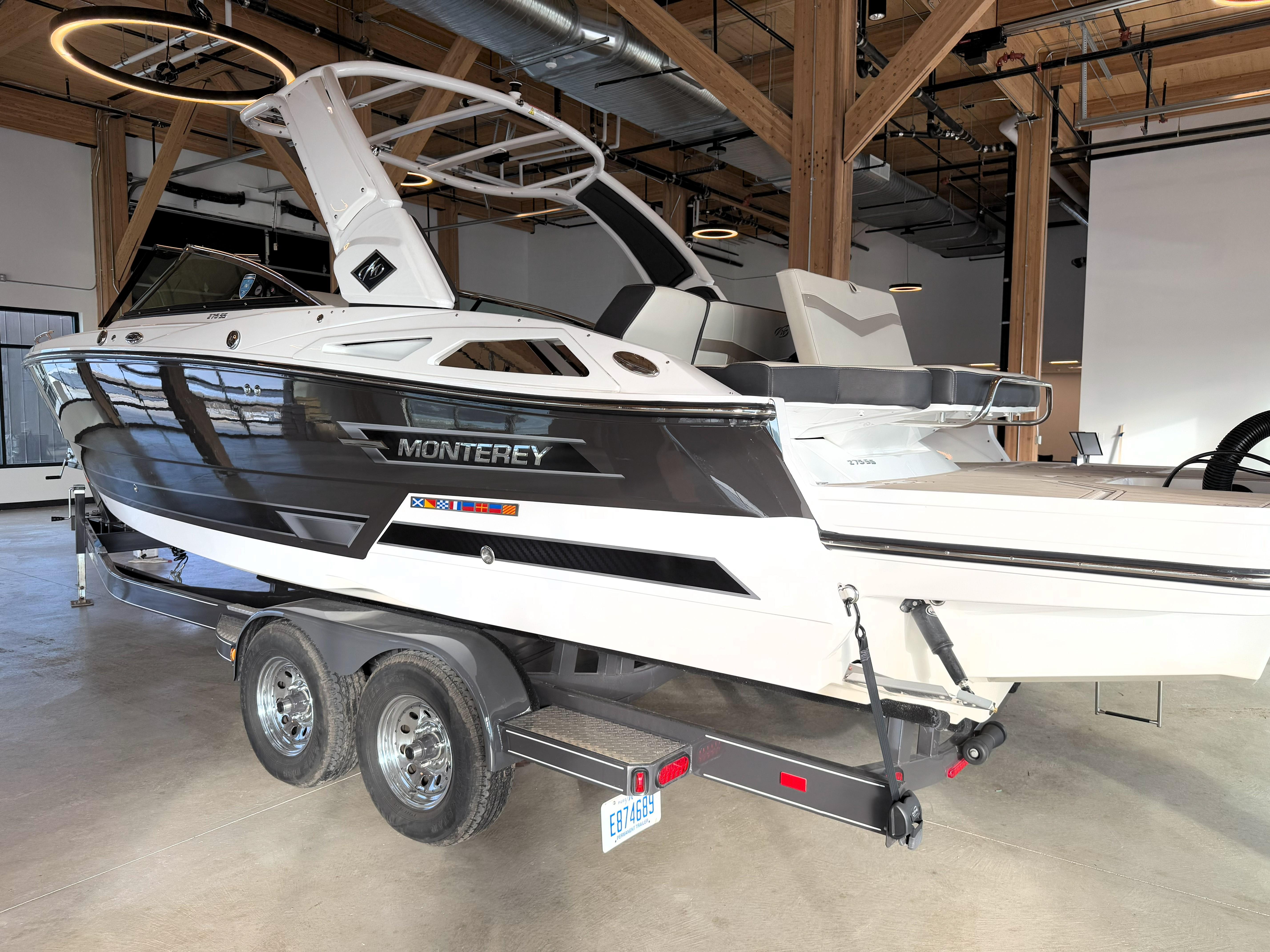 2023-monterey-275-super-sport-power-9659620-20250207182656740-1_XLARGE