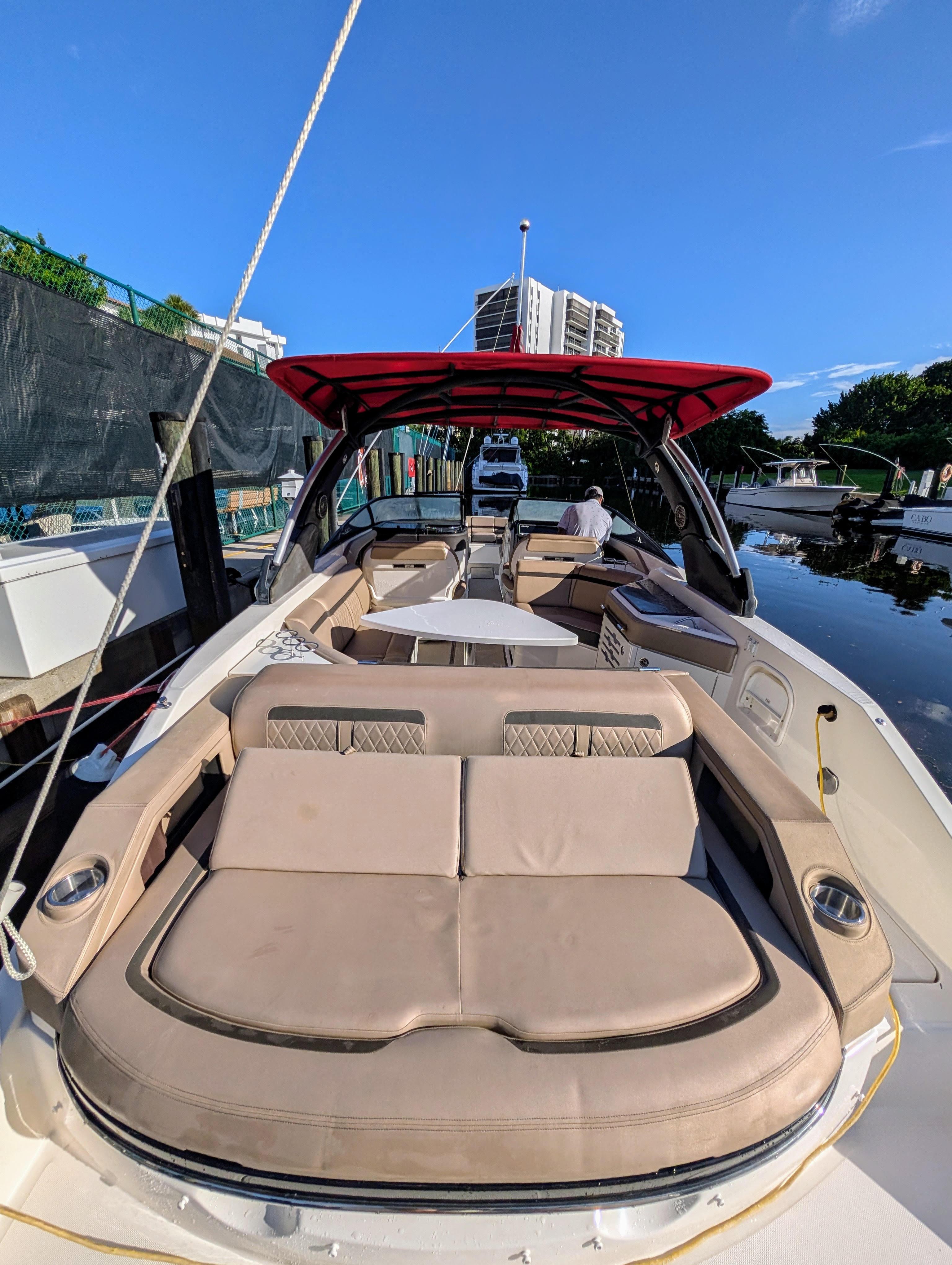 2017 Sea Ray SLX 310 OB