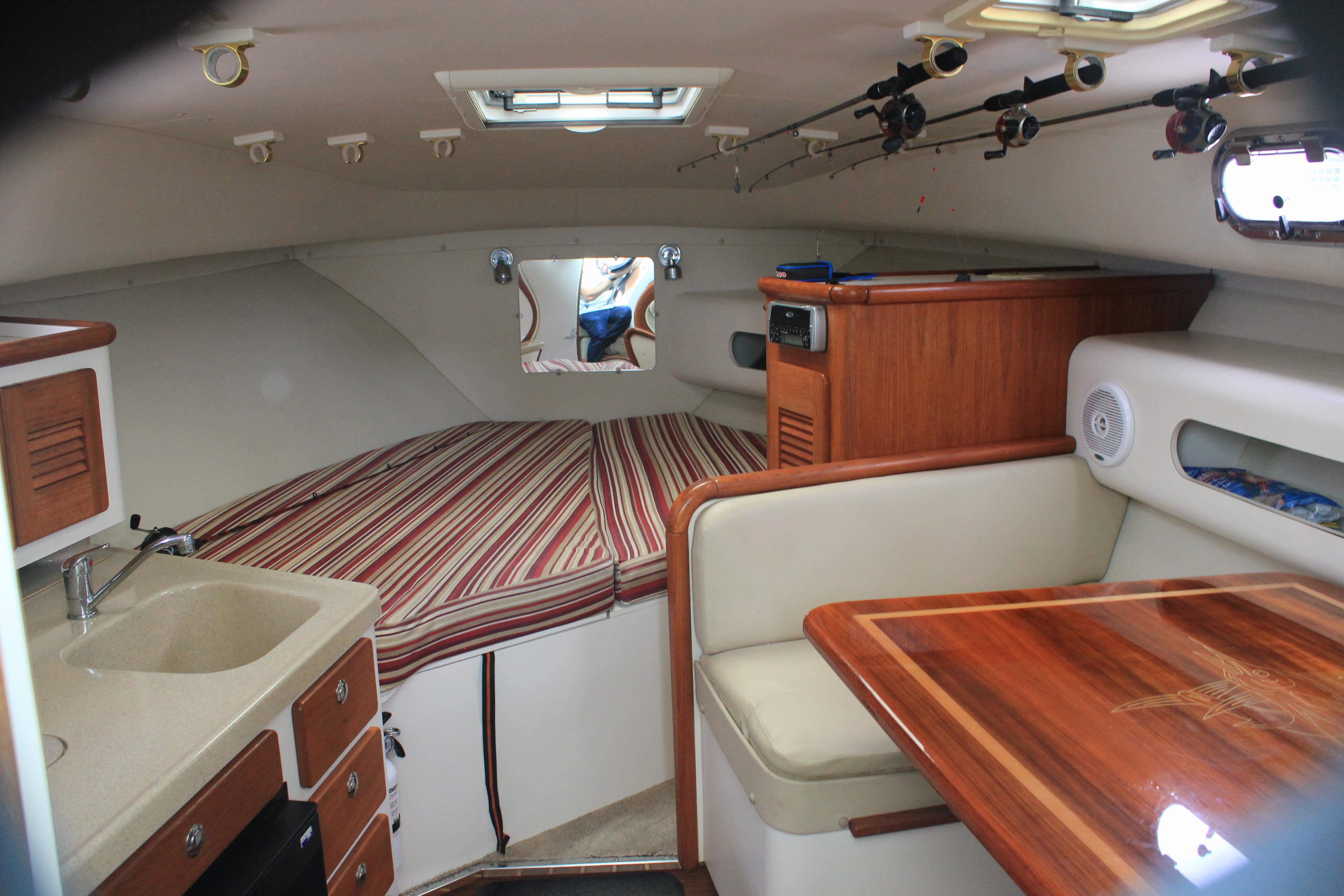 31 ft Pursuit 3100 Offshore Cabin, looking forward