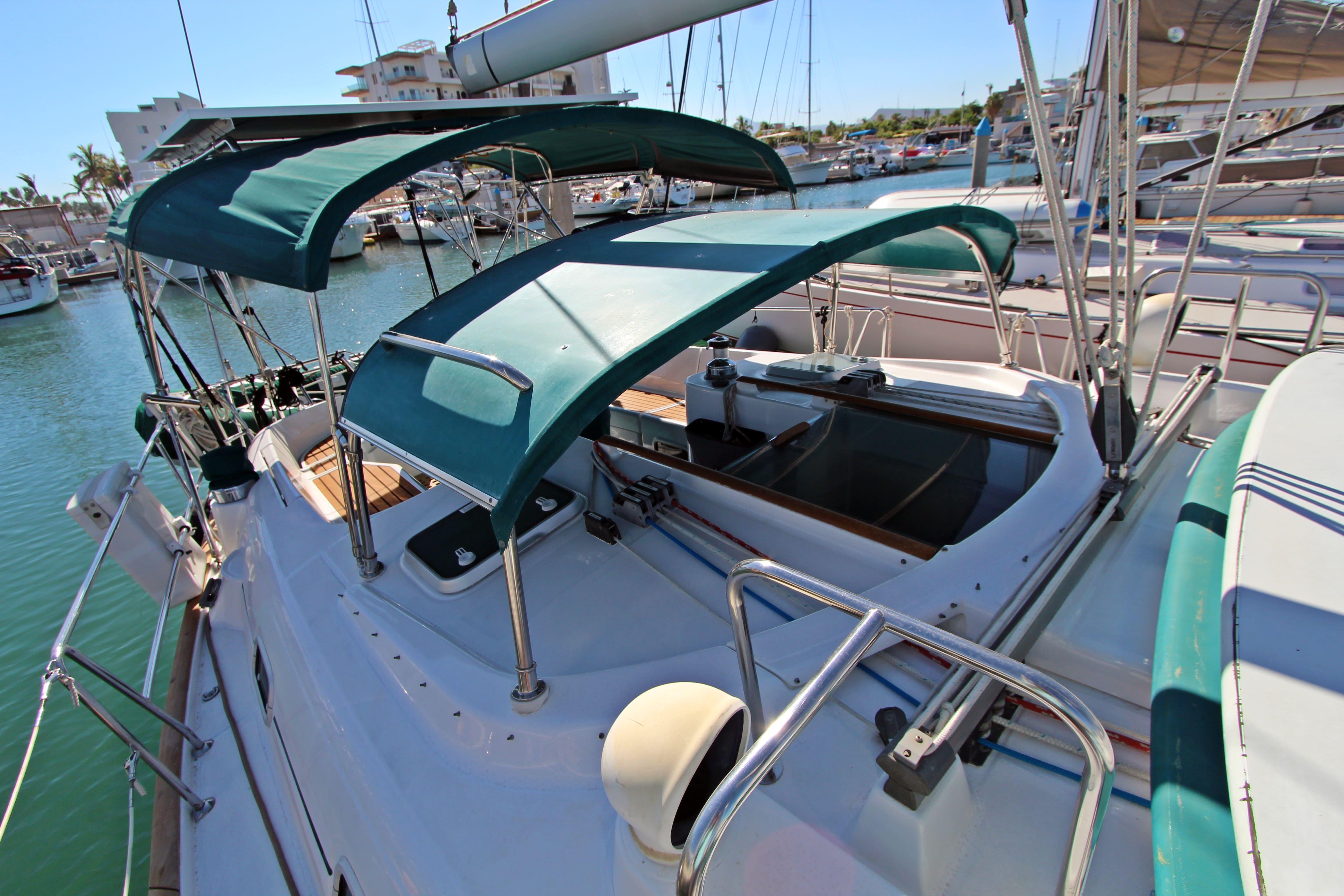 Yacht Photos Pics