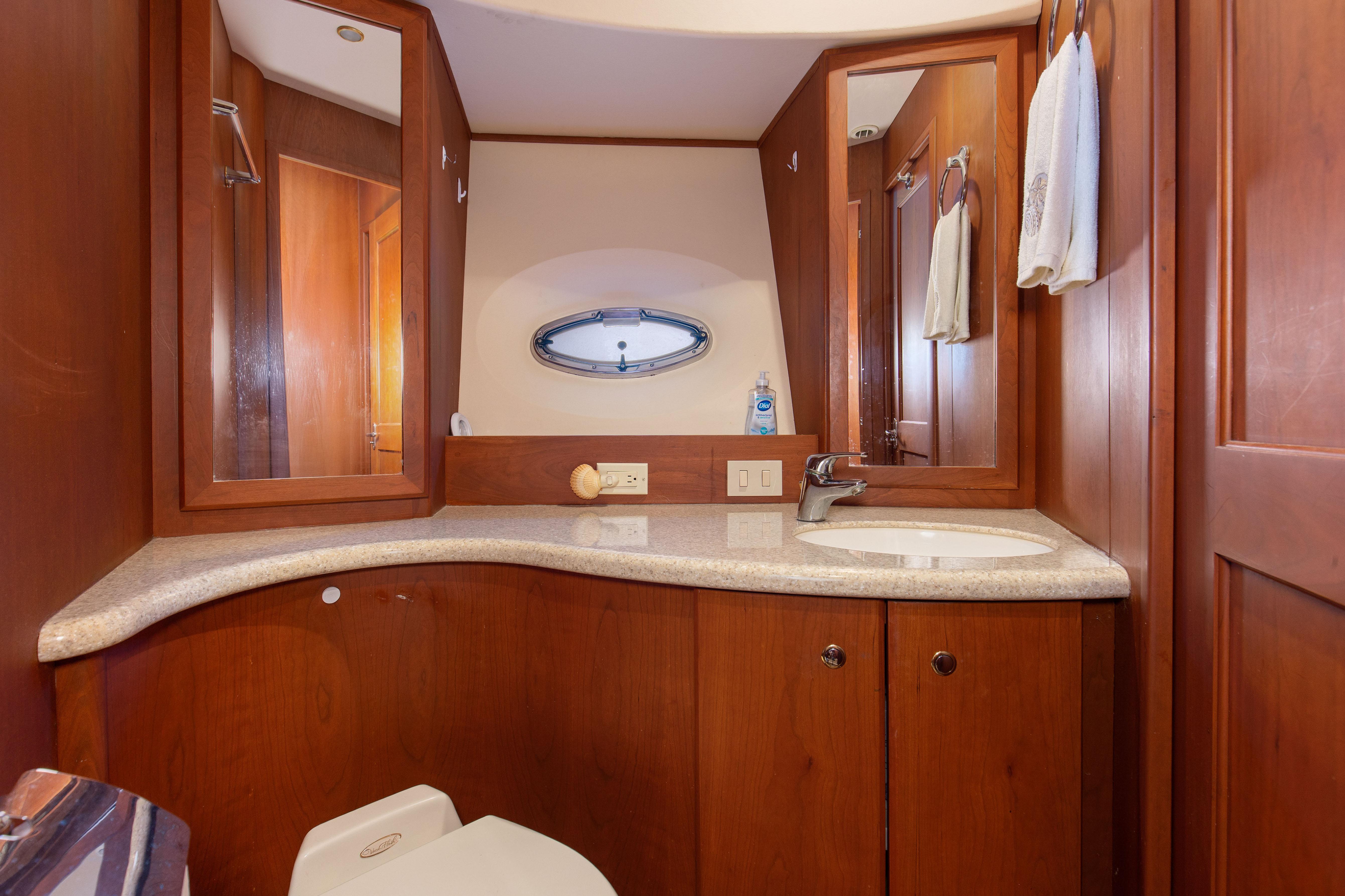 2005-silverton-43-motor-yacht-power-9719632-20250429111750986-1_XLARGE