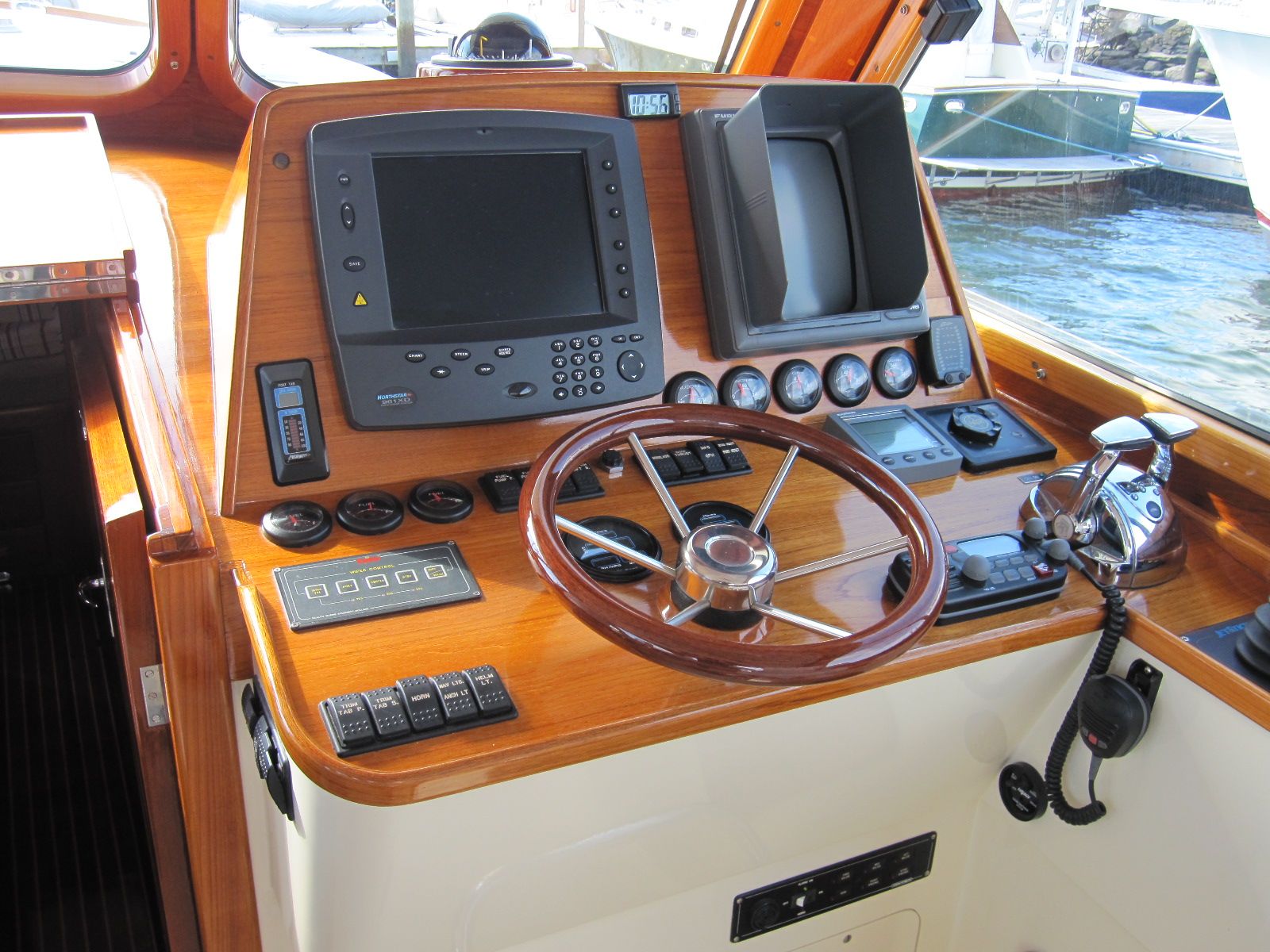 Helm 1