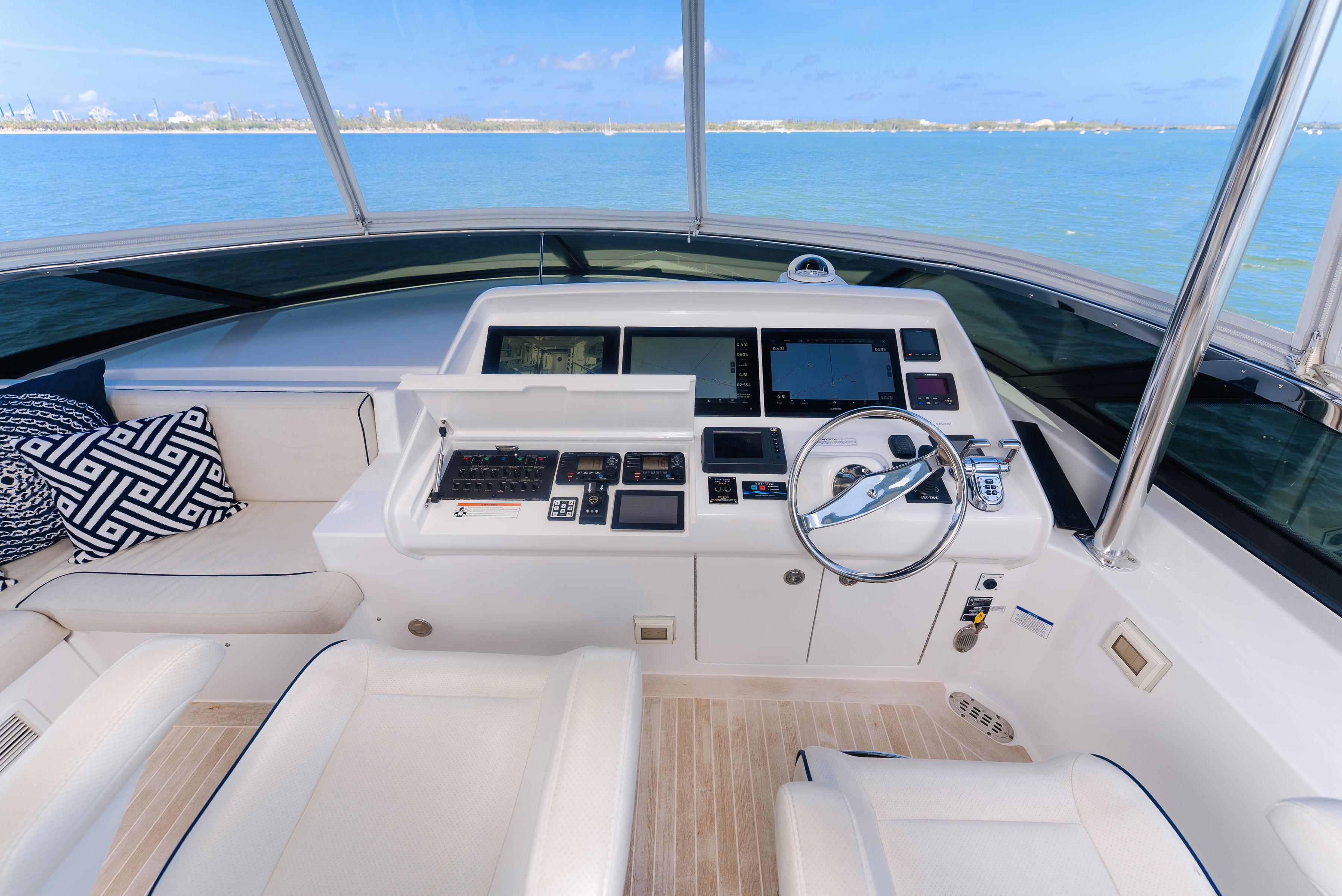 2017-hatteras-m75-panacera-power-9799636-20250521155909801-1_XLARGE