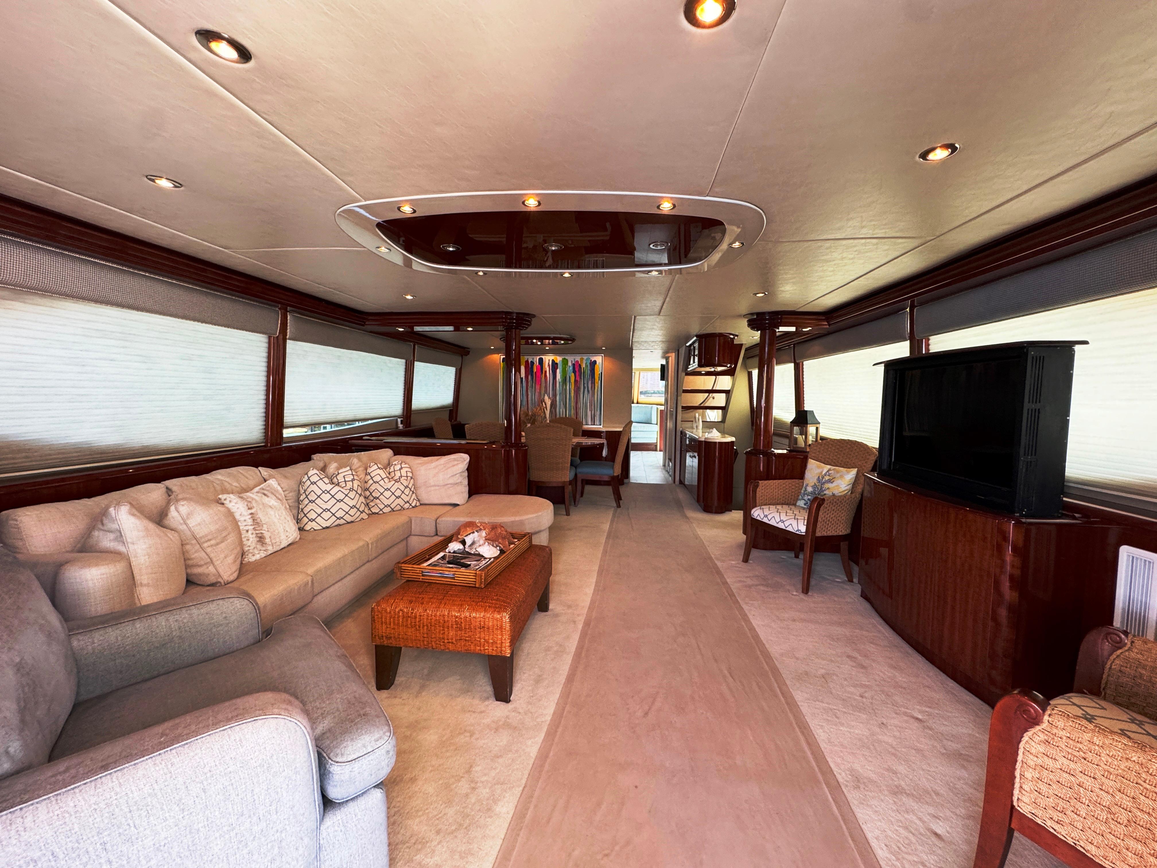 Lazzara-80 Skylounge 2002-Fomo2 FL-US-Luxurious interior of a 2002 Lazzara 80 Skylounge yacht with elegant seating and modern decor.-9749638 | Thumbnail