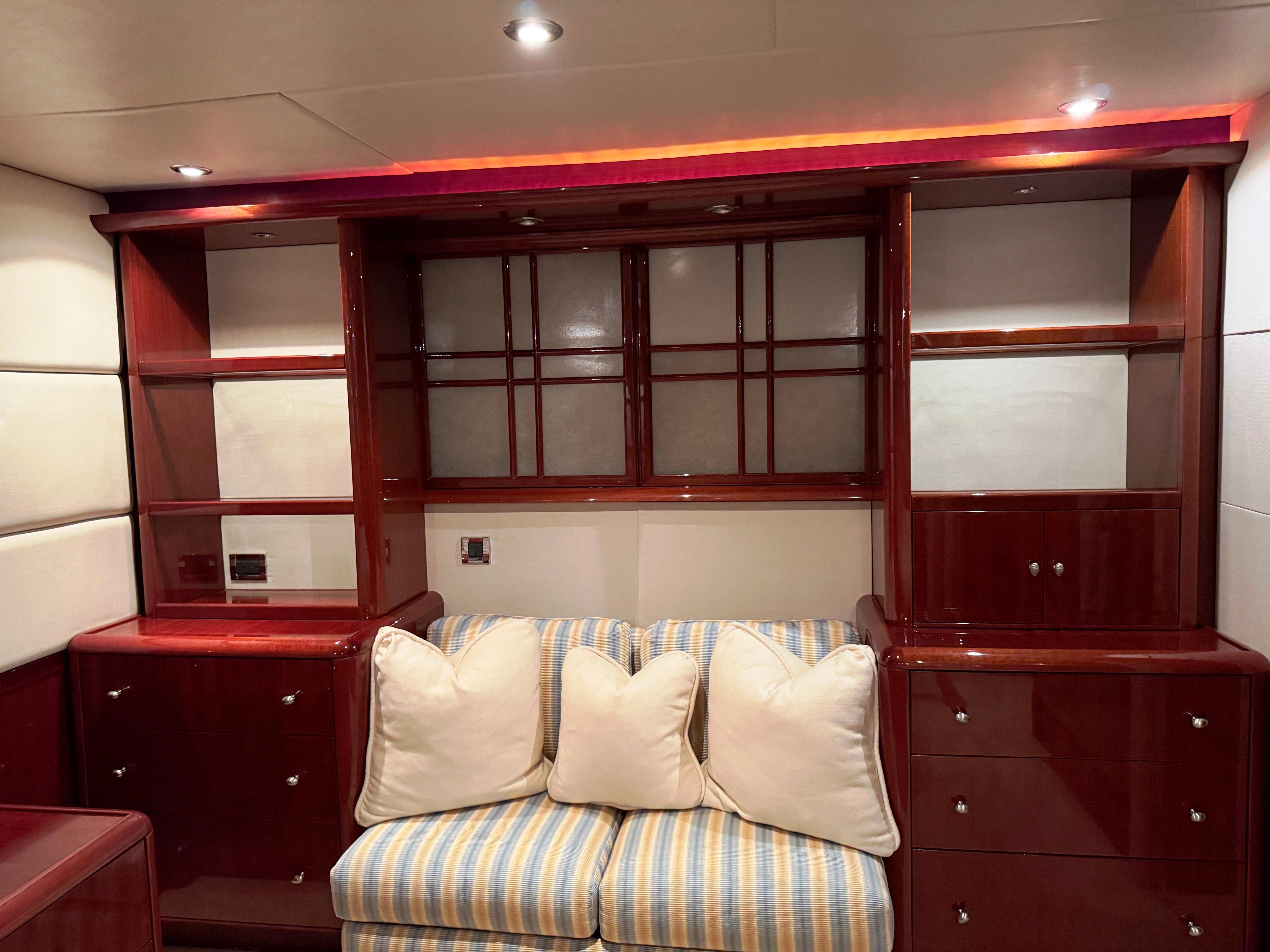 Lazzara-80 Skylounge 2002-Fomo2 FL-US-Luxurious interior of 2002 Lazzara 80 Skylounge yacht with elegant wood cabinetry and cozy seating.-9749638 | Thumbnail