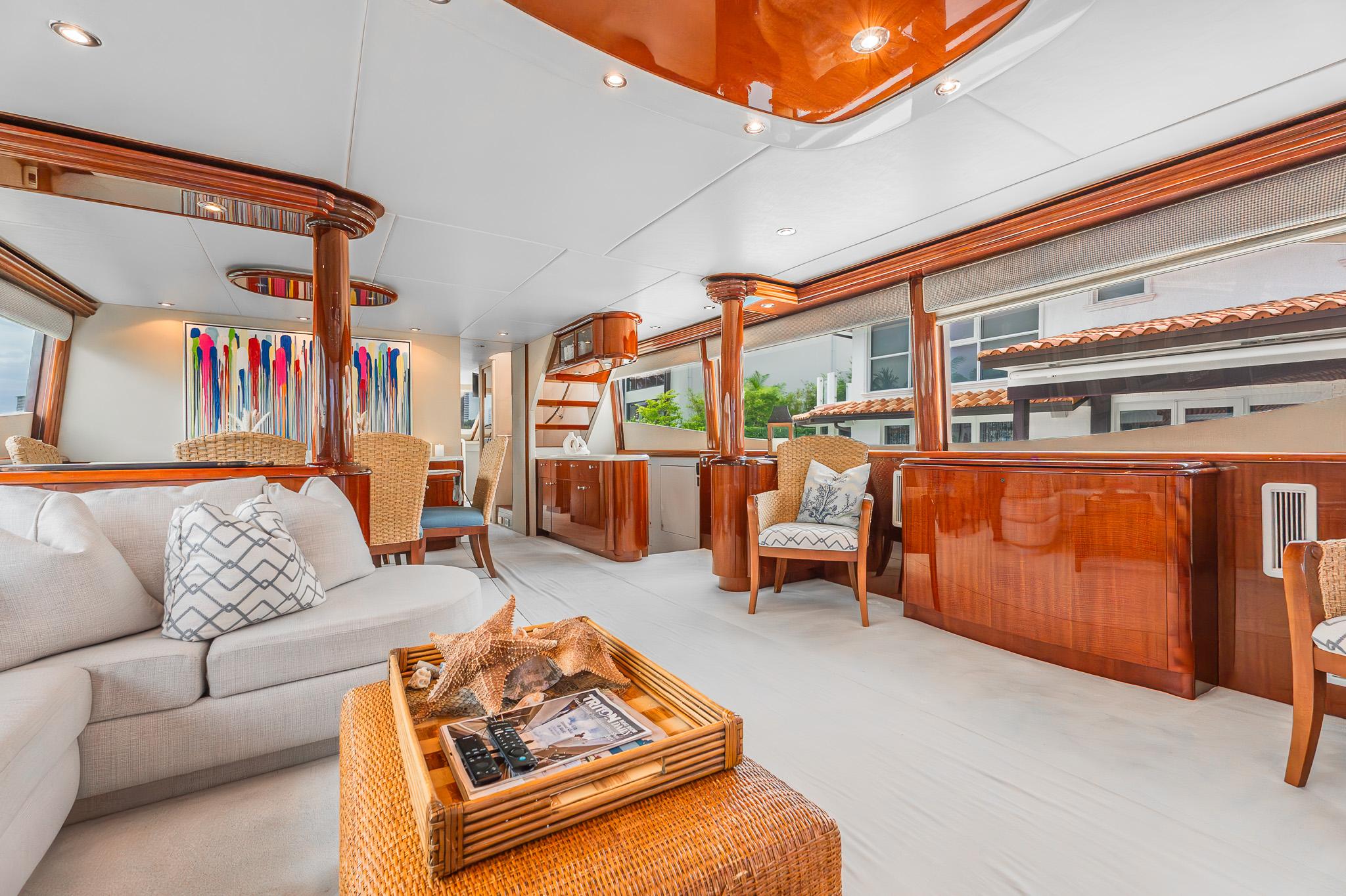 Lazzara-80 Skylounge 2002-Fomo2 FL-US-Luxurious interior of 2002 Lazzara 80 Skylounge yacht with elegant wood finishes and modern decor.-9749638 | Thumbnail