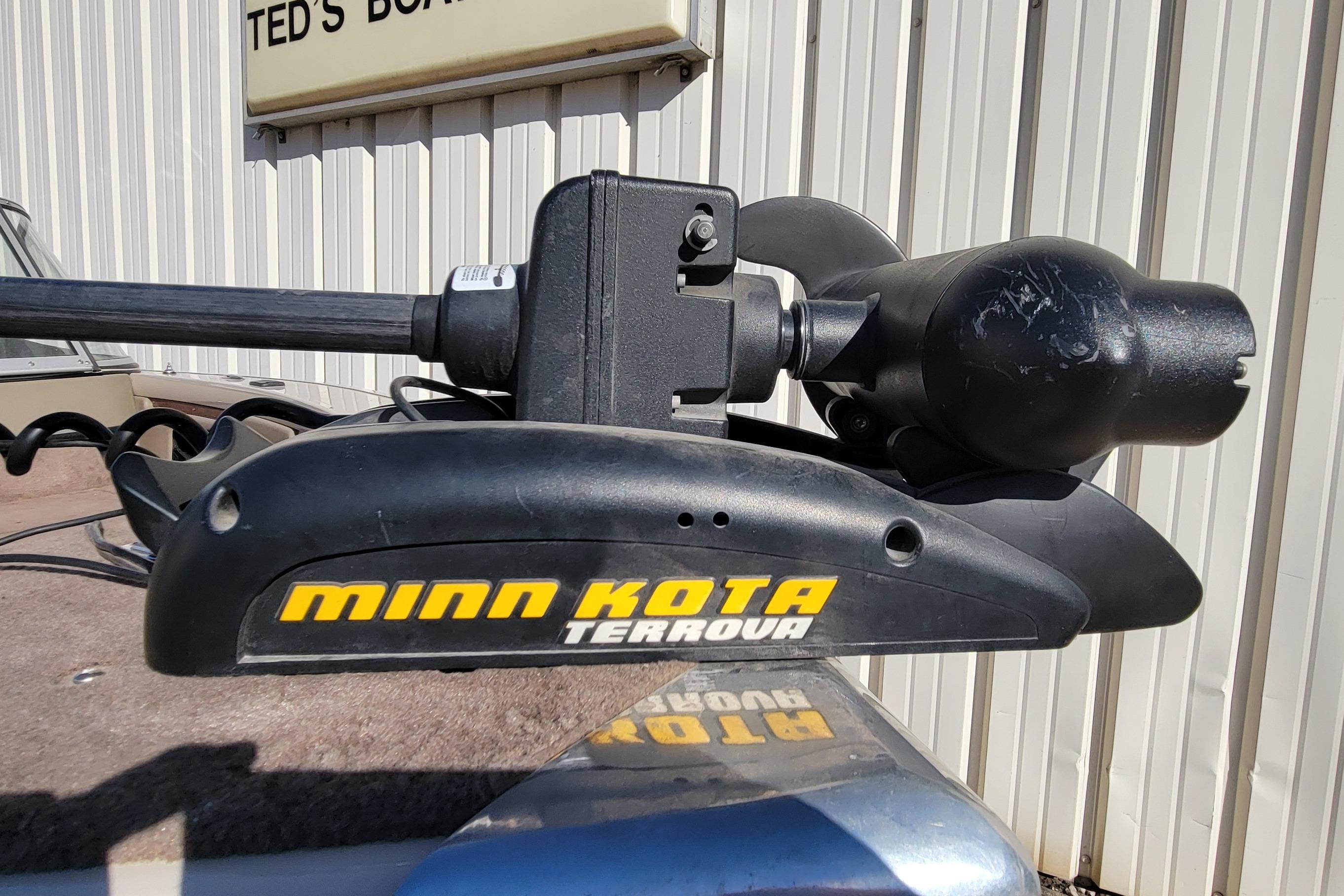 Minn Kota Terrova motor on 2007 Triton DV 176 Mag boat at Ted's Boats.