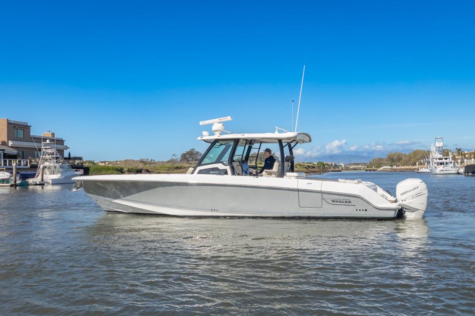 2021 Boston Whaler 380 Outrage #TBMB0552LLC inventory image at Sun Country Marine Group, Newport Beach 2021 Boston Whaler 380 Outrage #TBMB0552LLC inventory image at Sun Country Marine Group, Newport Beach