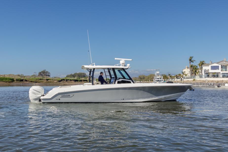 2021 Boston Whaler 380 Outrage #TBMB0552LLC inventory image at Sun Country Marine Group, Newport Beach 2021 Boston Whaler 380 Outrage #TBMB0552LLC inventory image at Sun Country Marine Group, Newport Beach