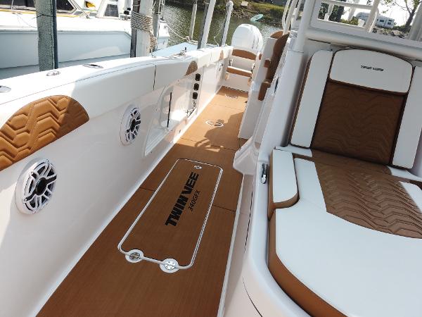 Boat Image 102