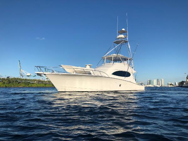 2006 Hatteras 64 Convertible