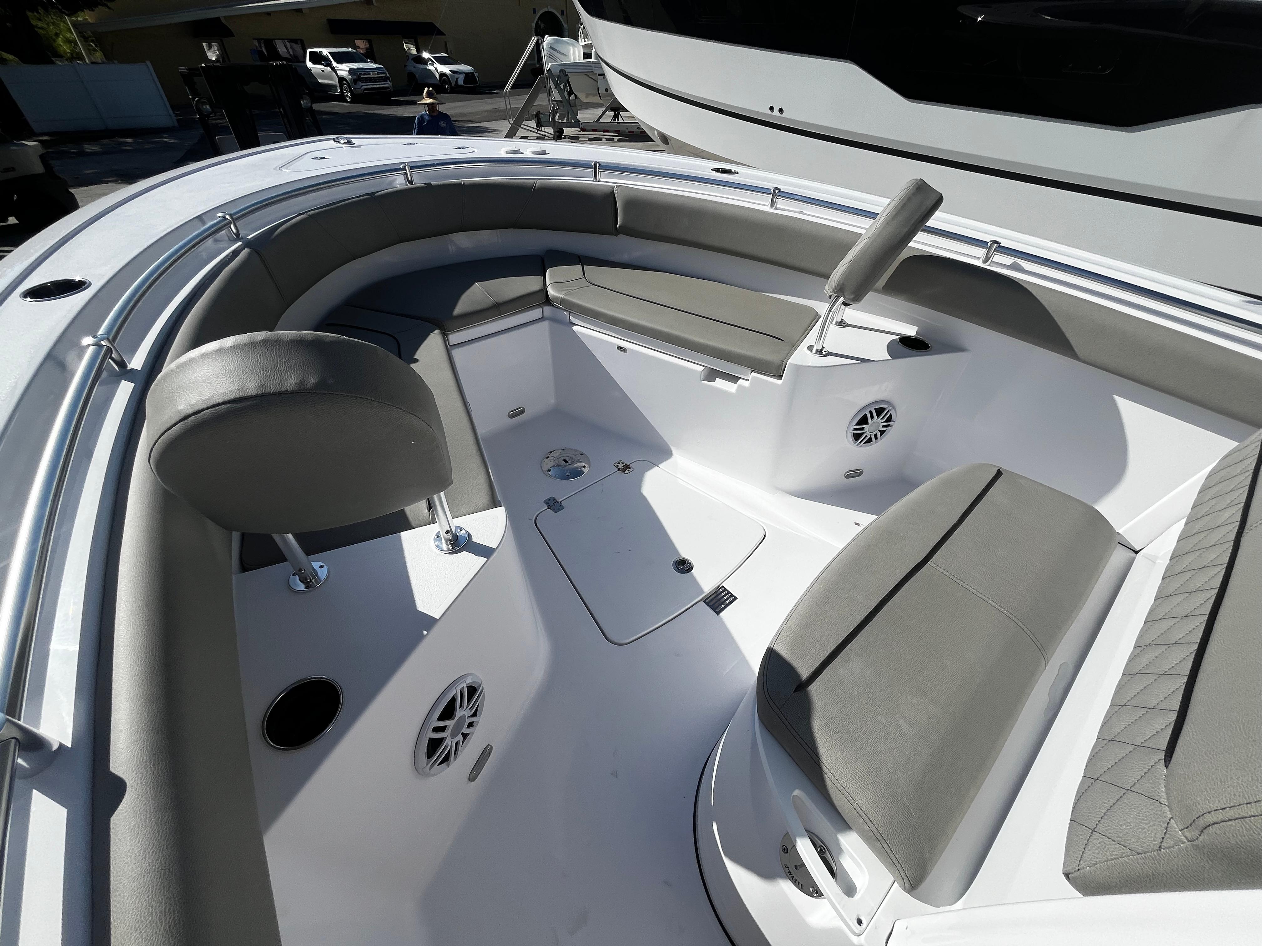 2024 Sportsman Heritage 231 Center Console-23