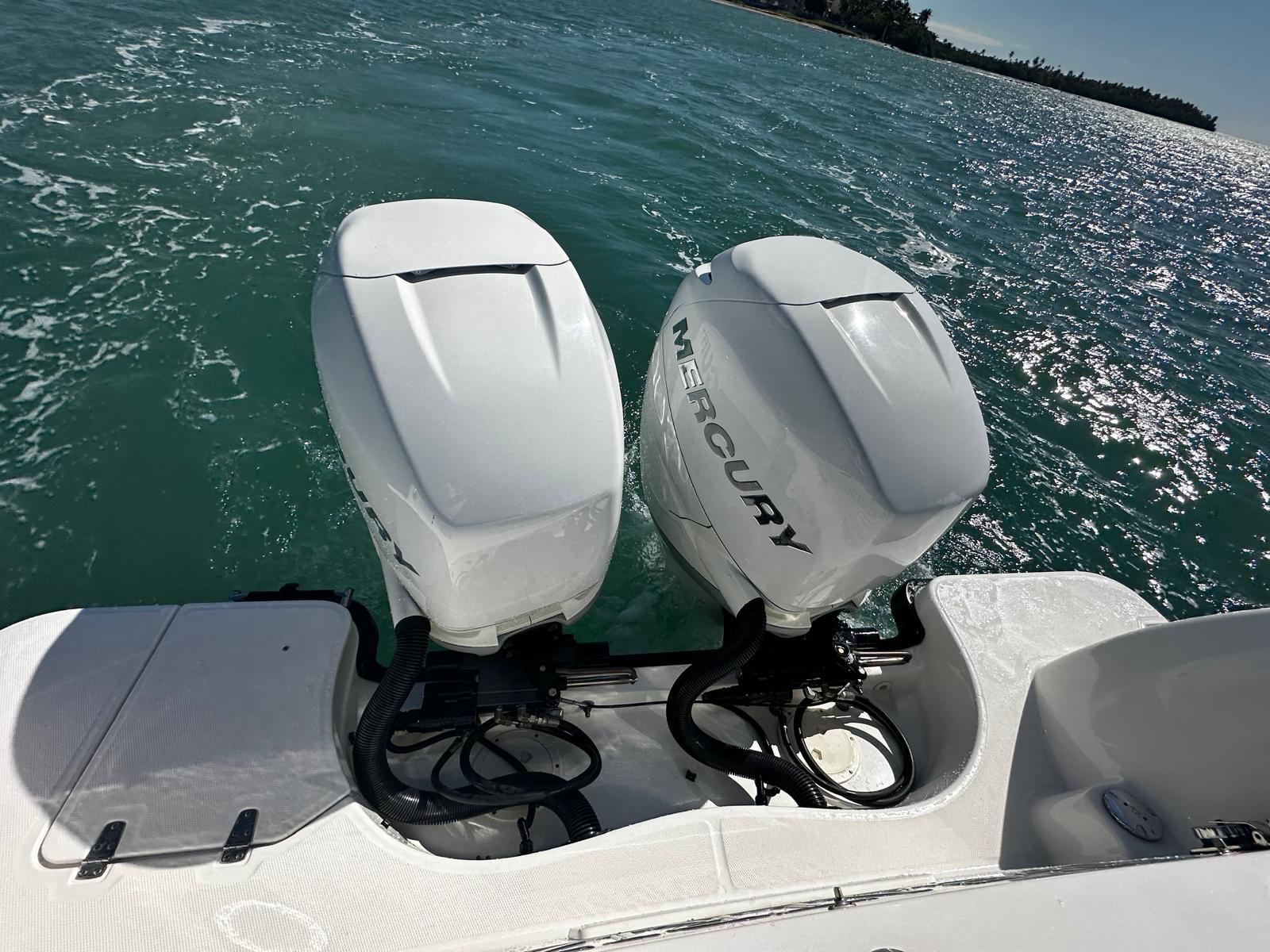 Boston Whaler-315 Conquest 2015 -PR-9659668 | Thumbnail