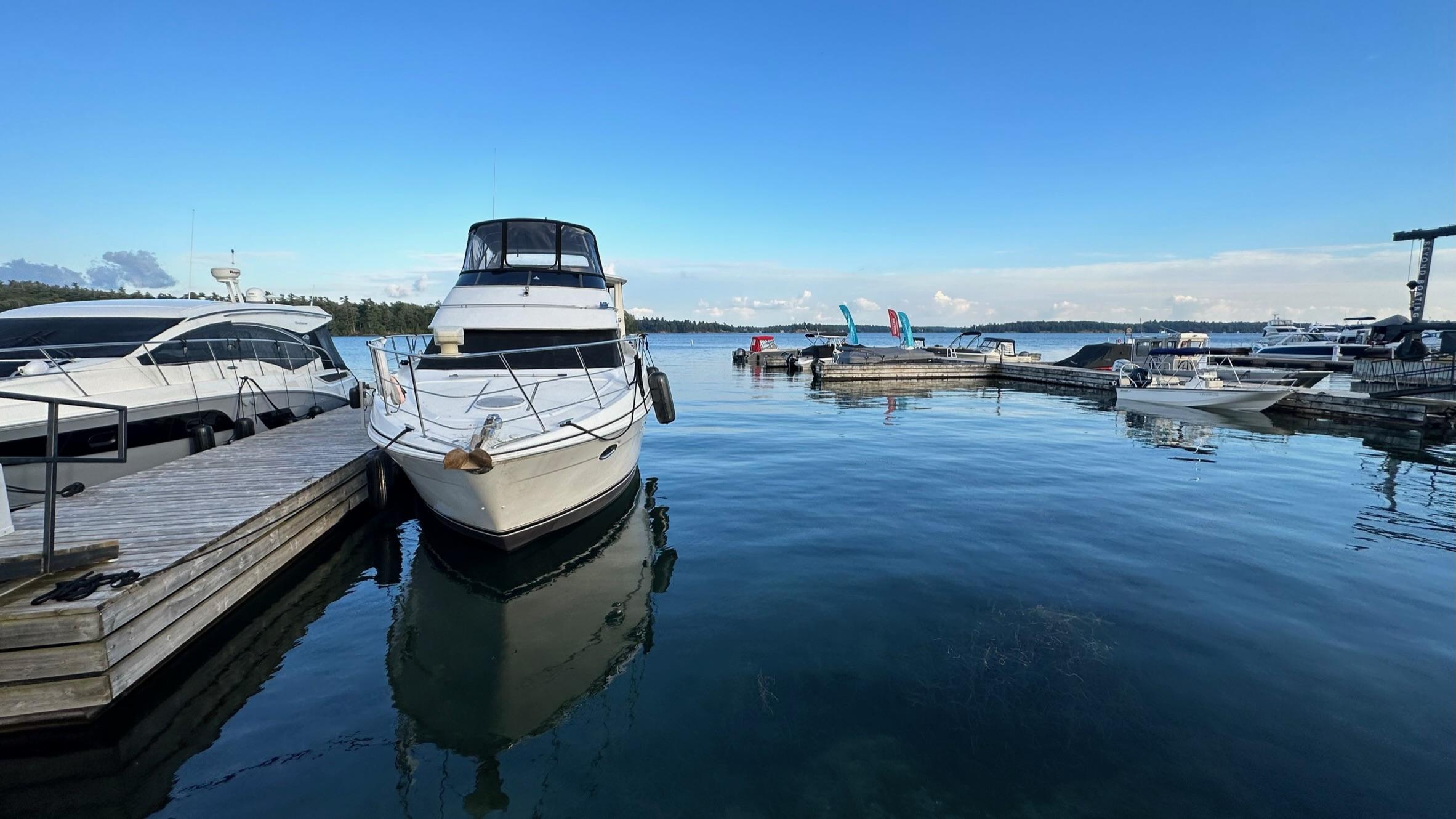 2001-carver-444-cockpit-motor-yacht-power-9749680-20250407091721735-1_XLARGE