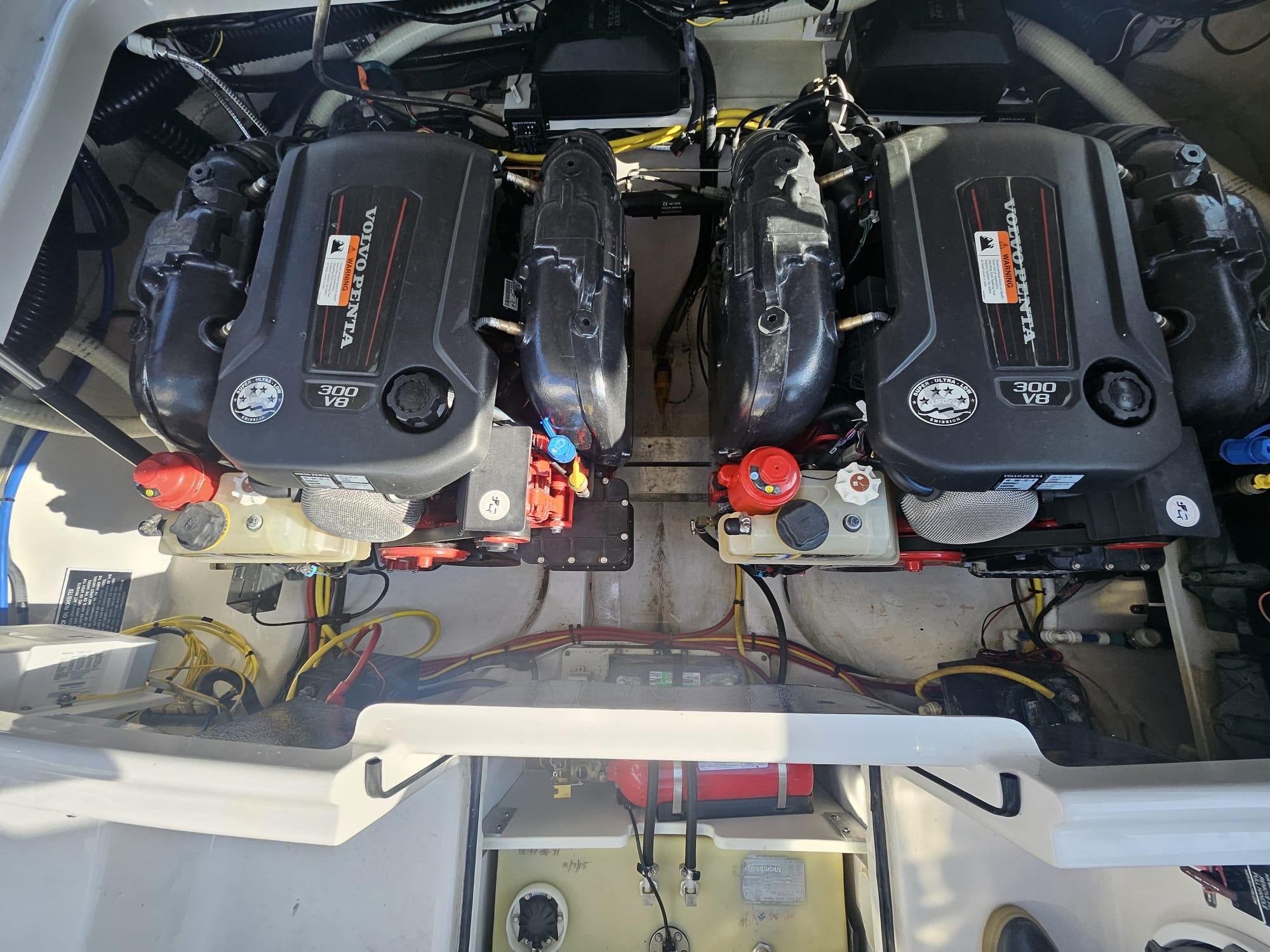 2017-four-winns-horizon-h290-power-9789681-20250514100339993-1_XLARGE