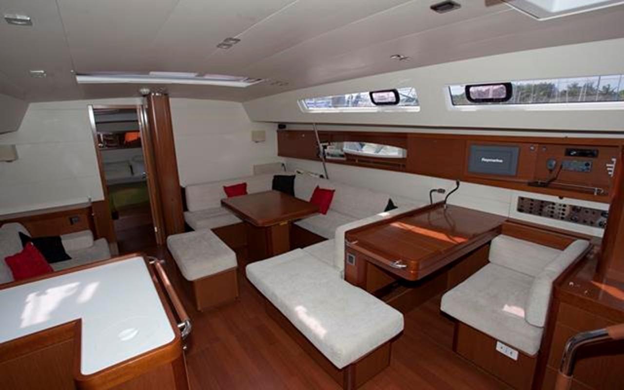 2011 Beneteau