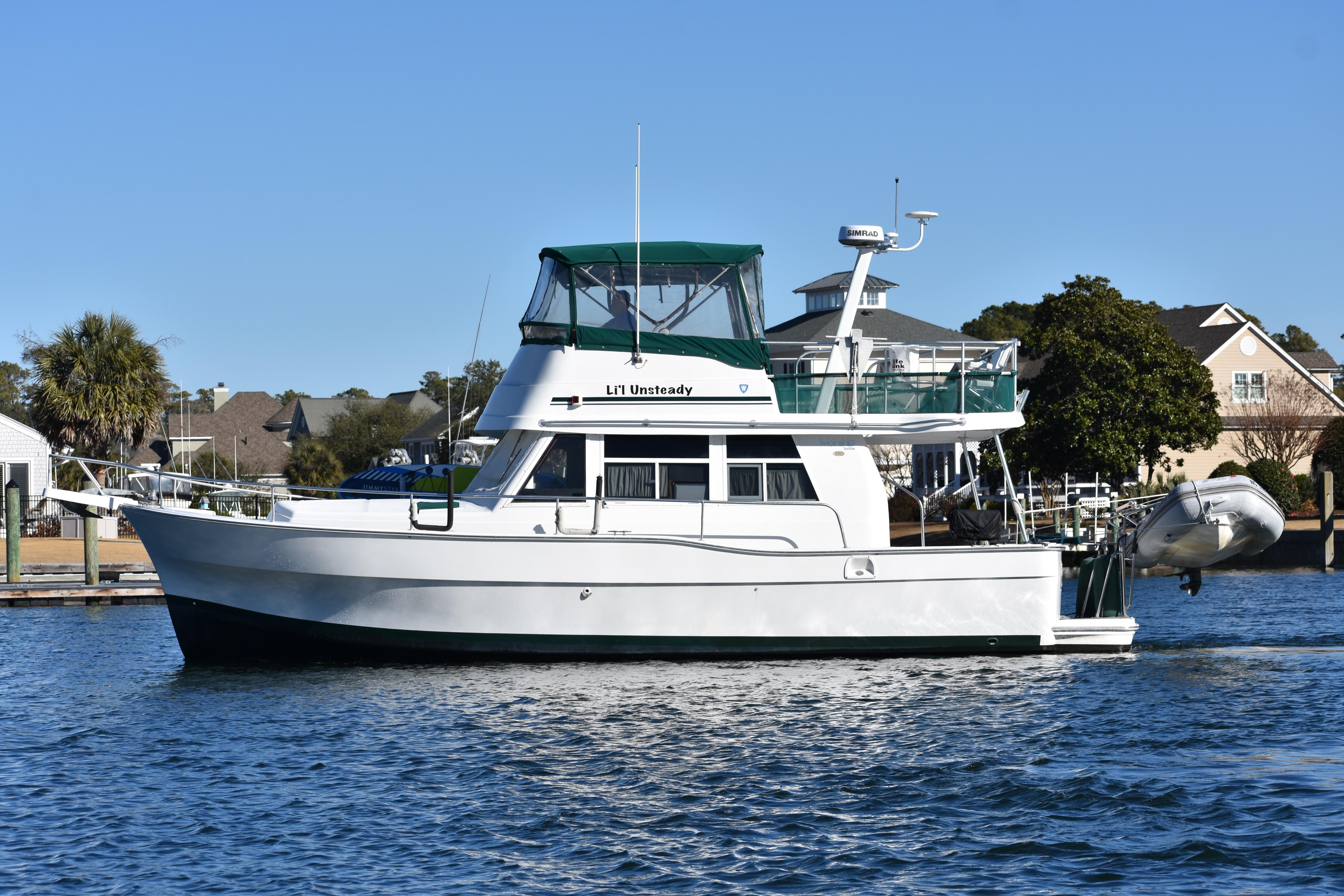 2001 Mainship 390 Trawler
