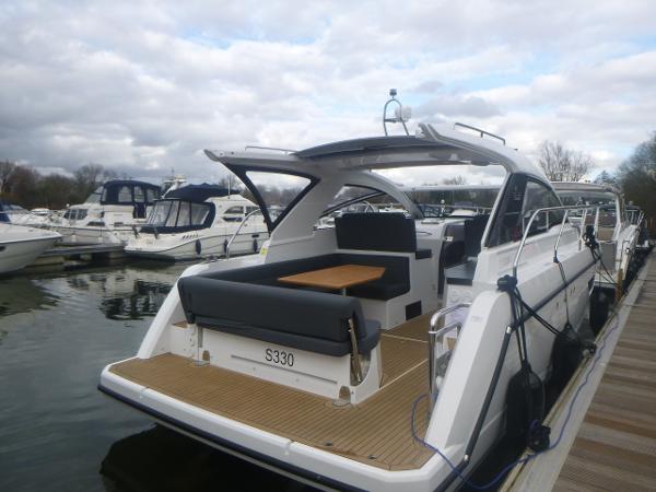 Sealine S330 For Sale From Tbs Boats 20210328