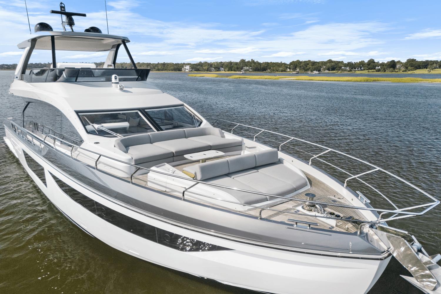 2023 Azimut 68