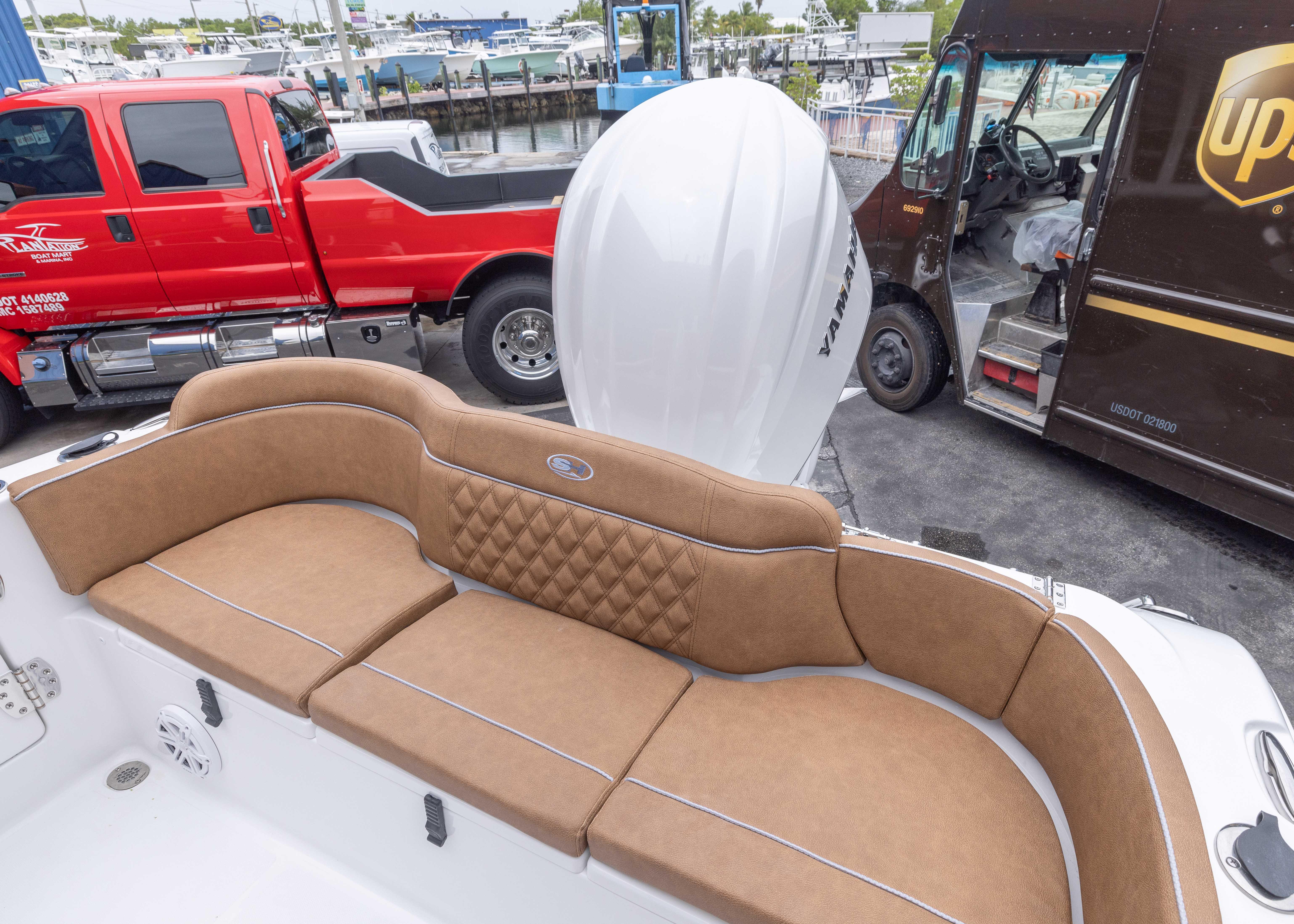 2026-sea-hunt-ultra-245-se-power-9829689-20250606091225102-1_XLARGE