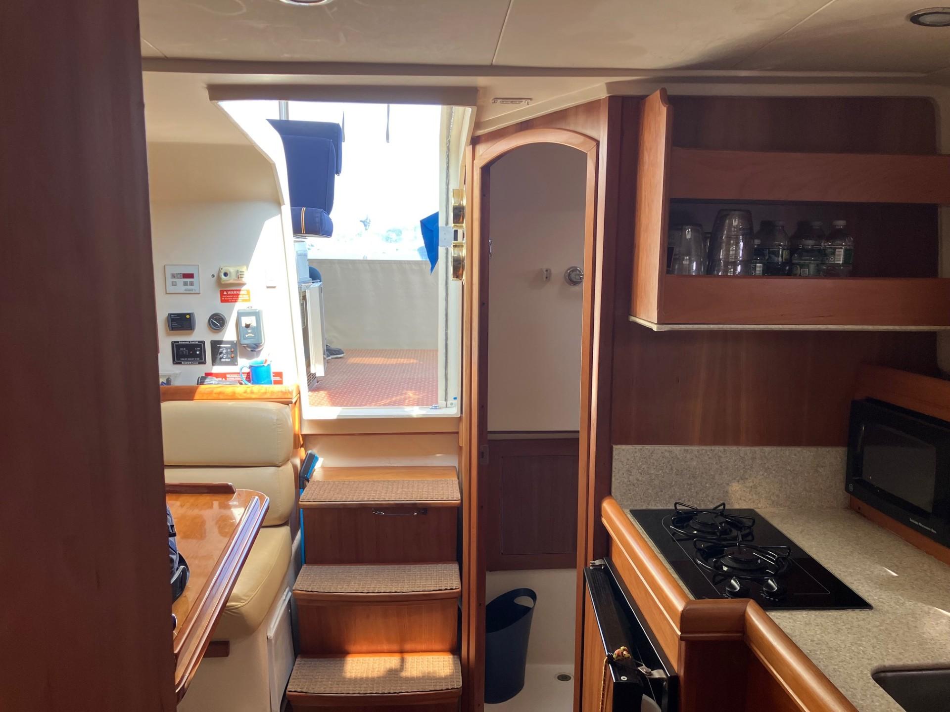 2005-mainship-pilot-34-sedan-power-9759609-20250415123649237-1_XLARGE