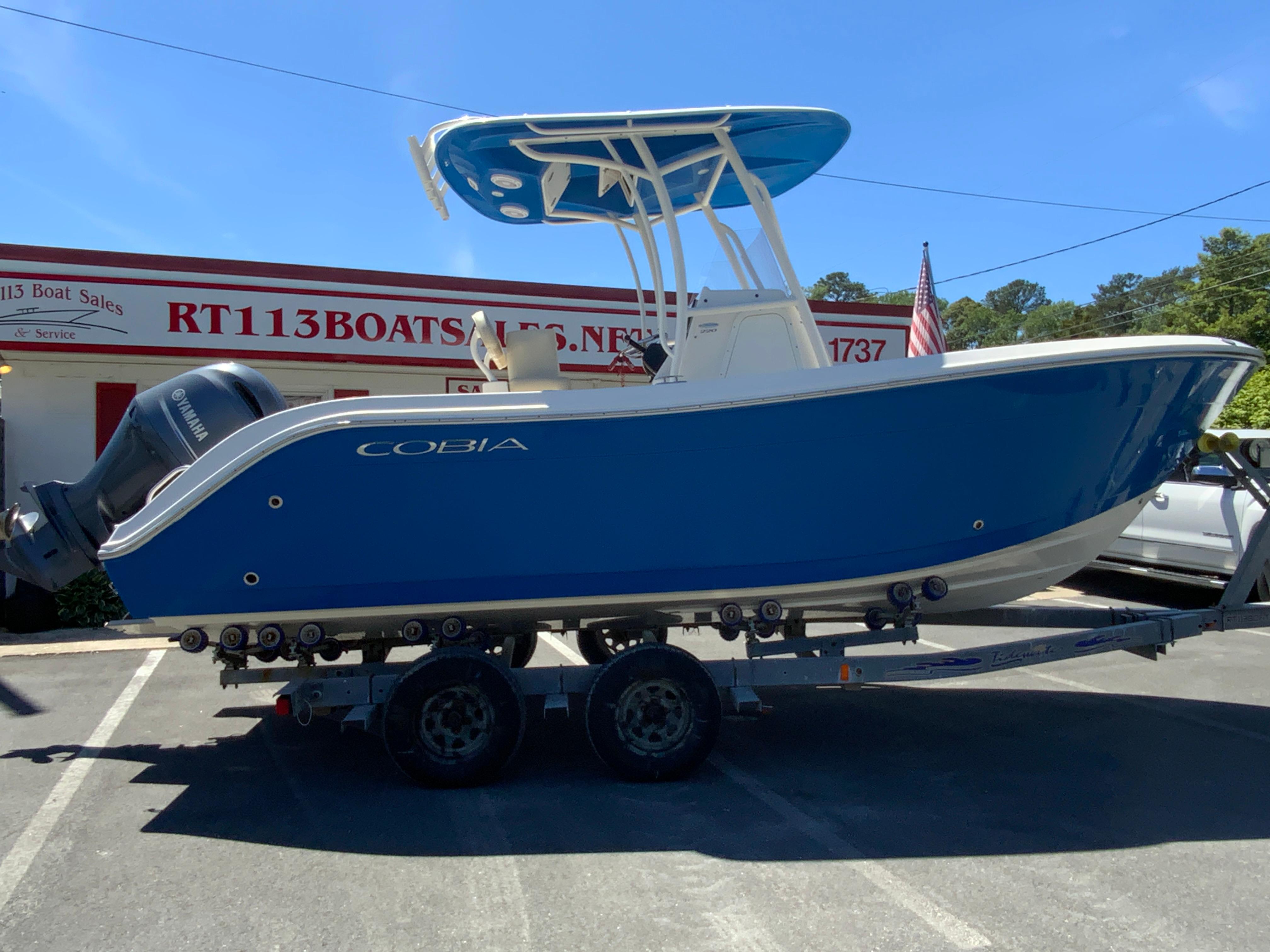 2019 Cobia 220 Center Console