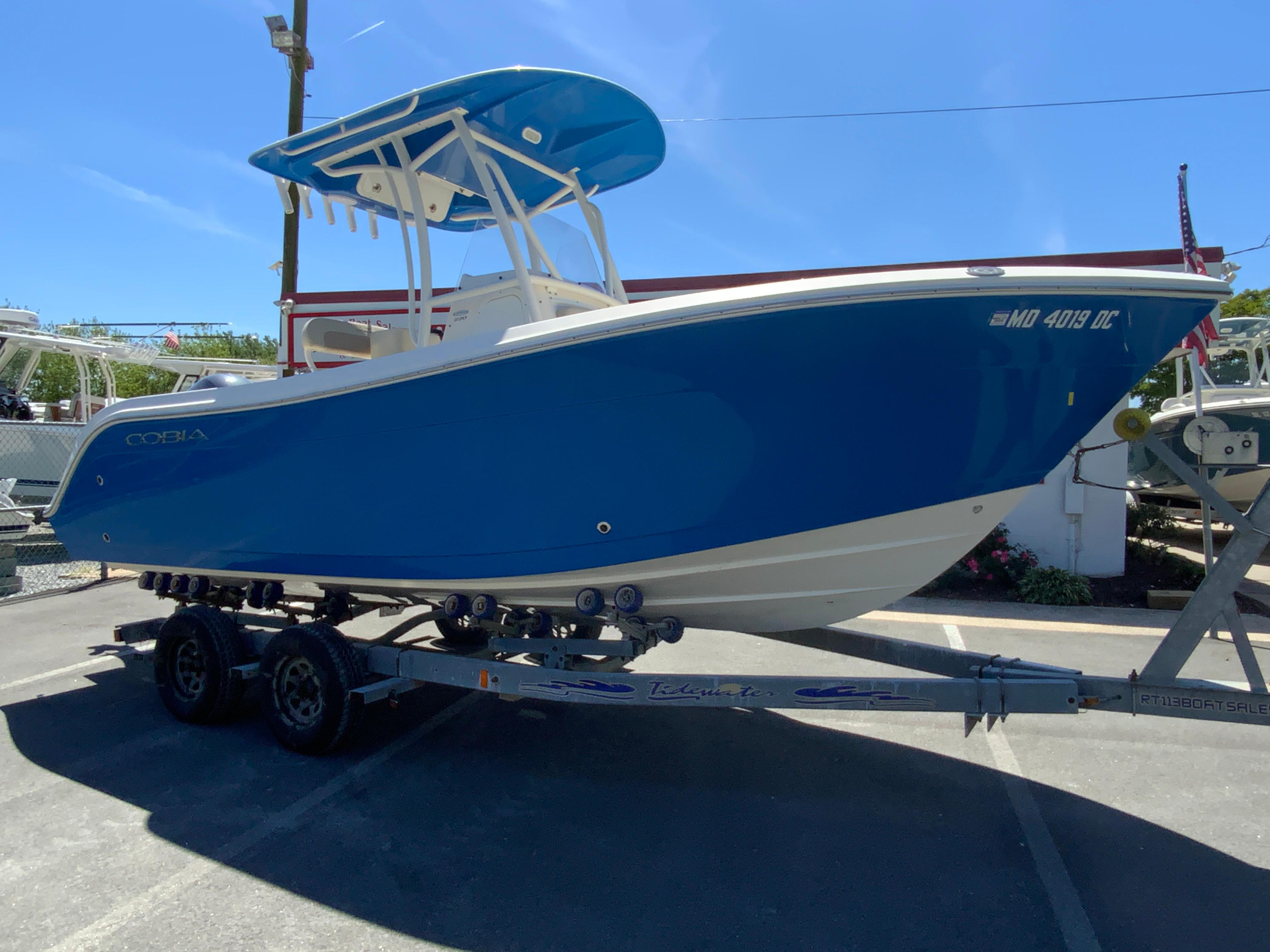 2019 Cobia 220 Center Console-2