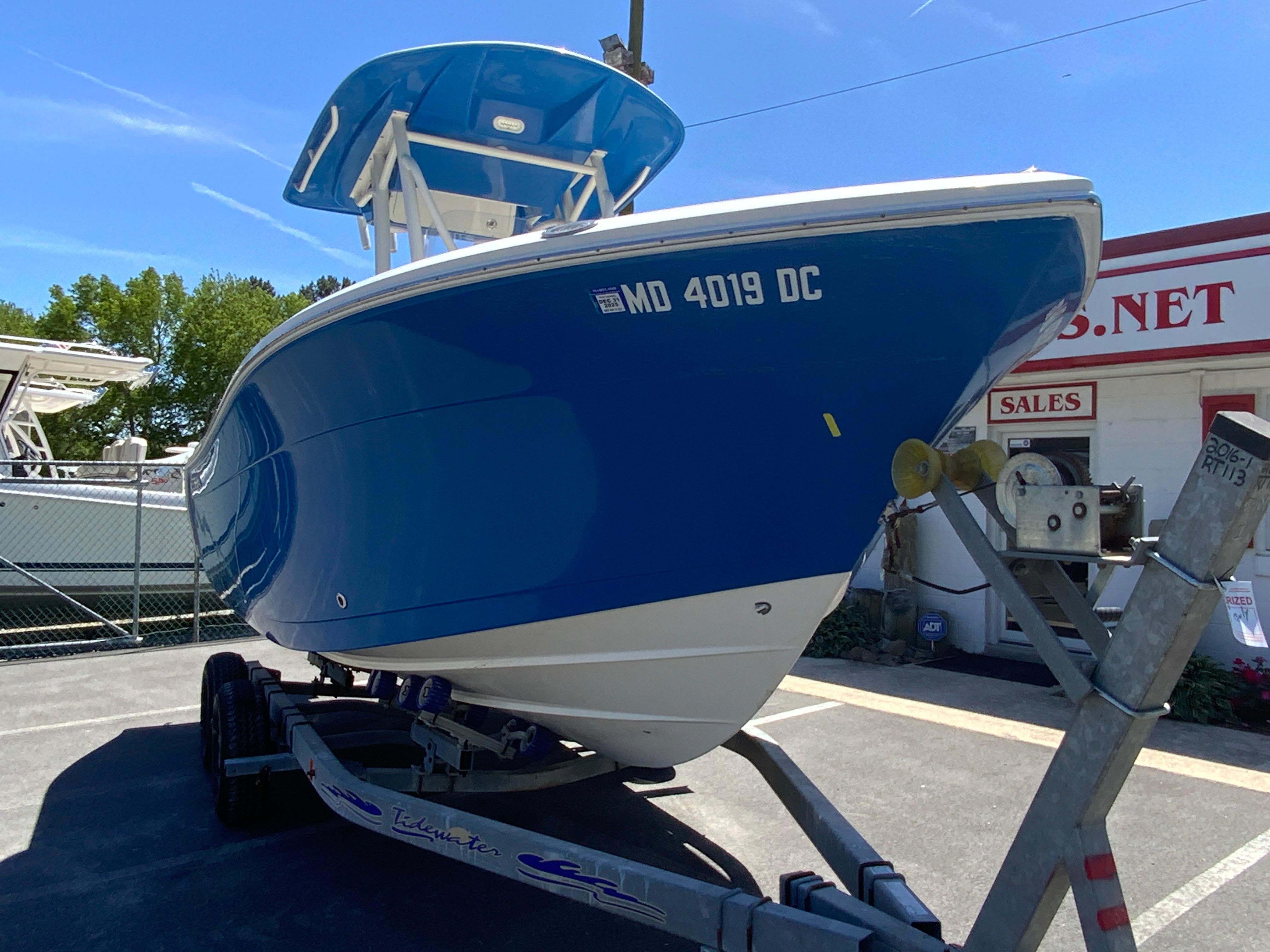2019 Cobia 220 Center Console-3