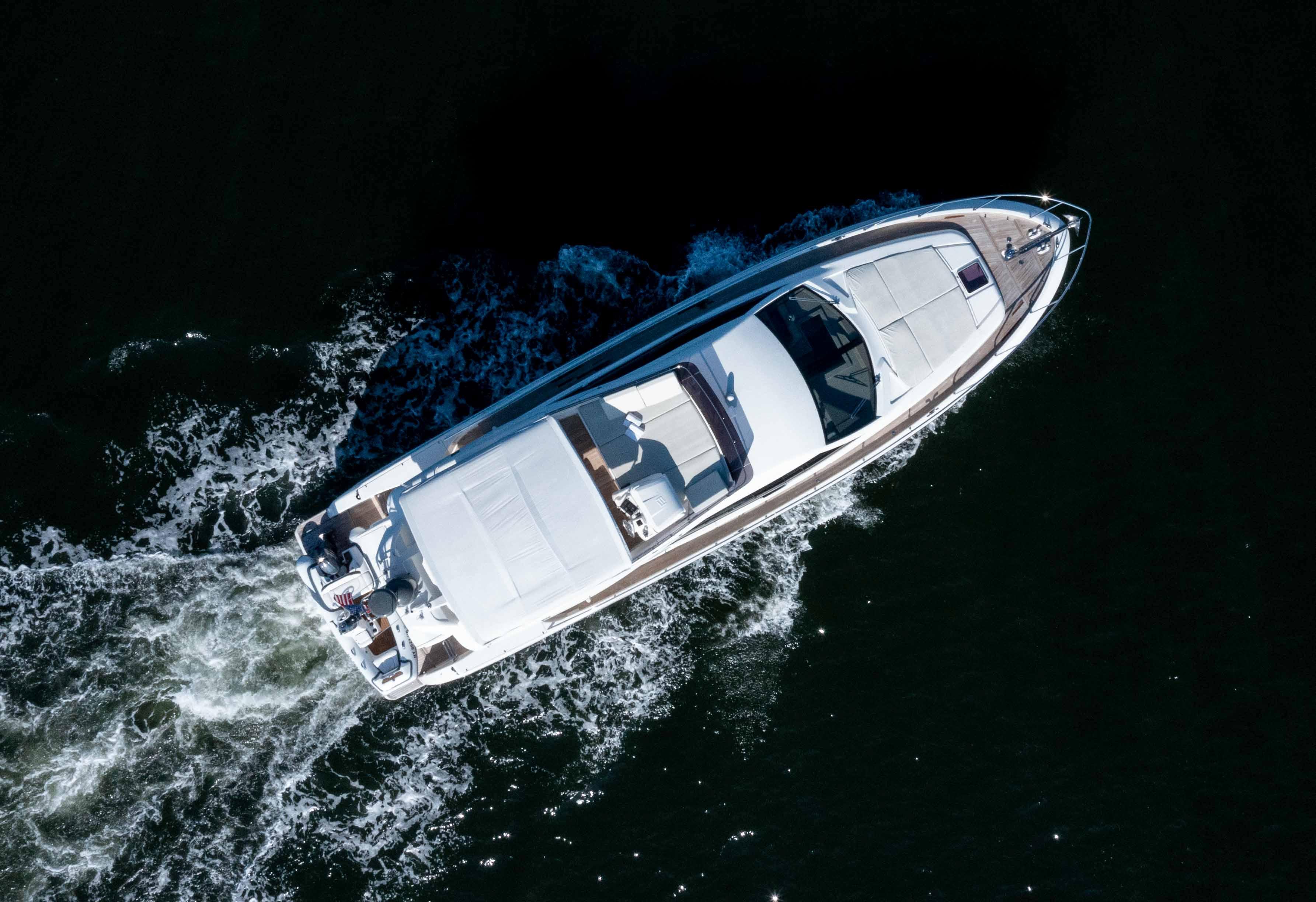 ferretti yacht 650