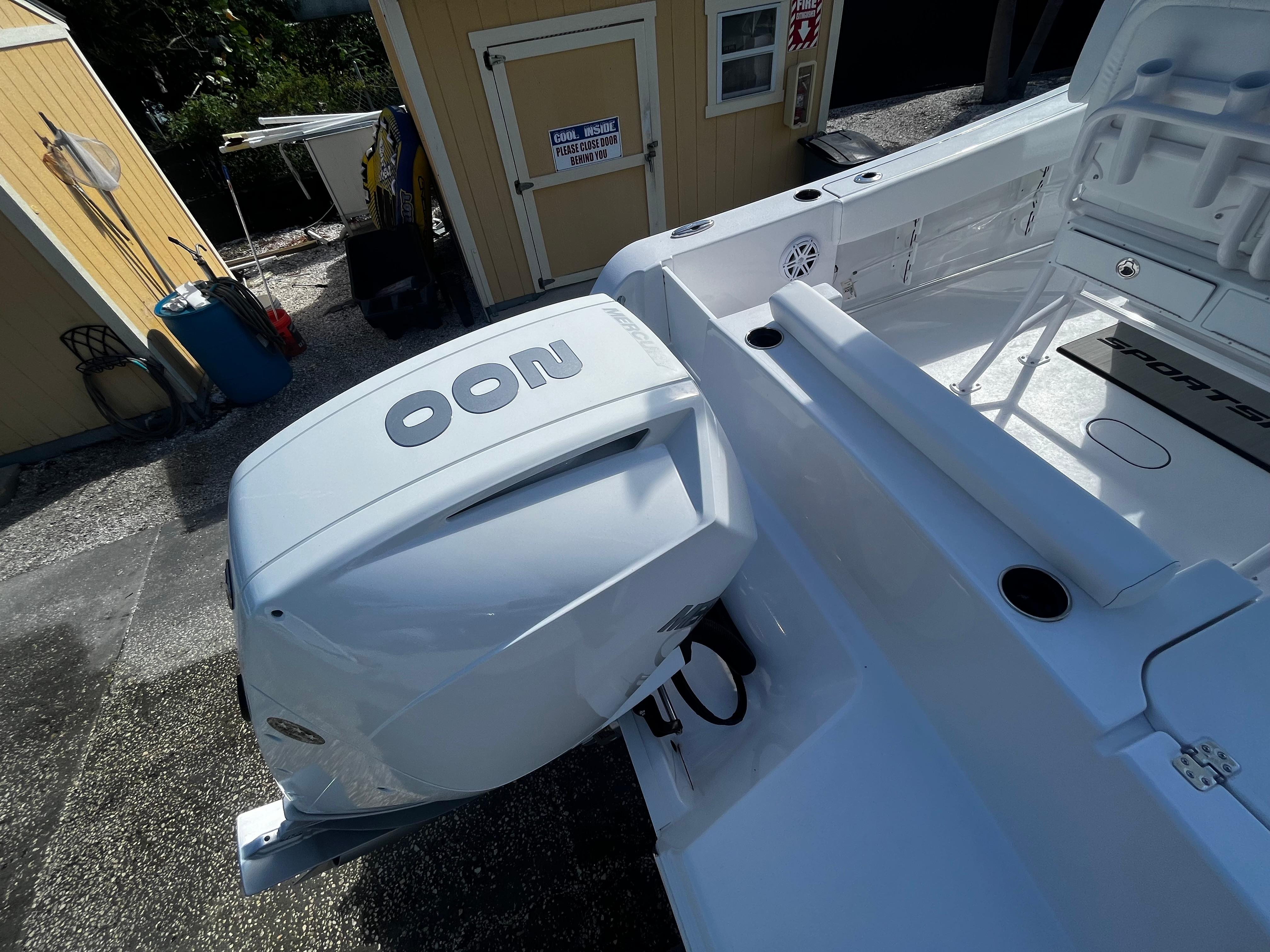 2025 Sportsman Open 212 Center Console-8