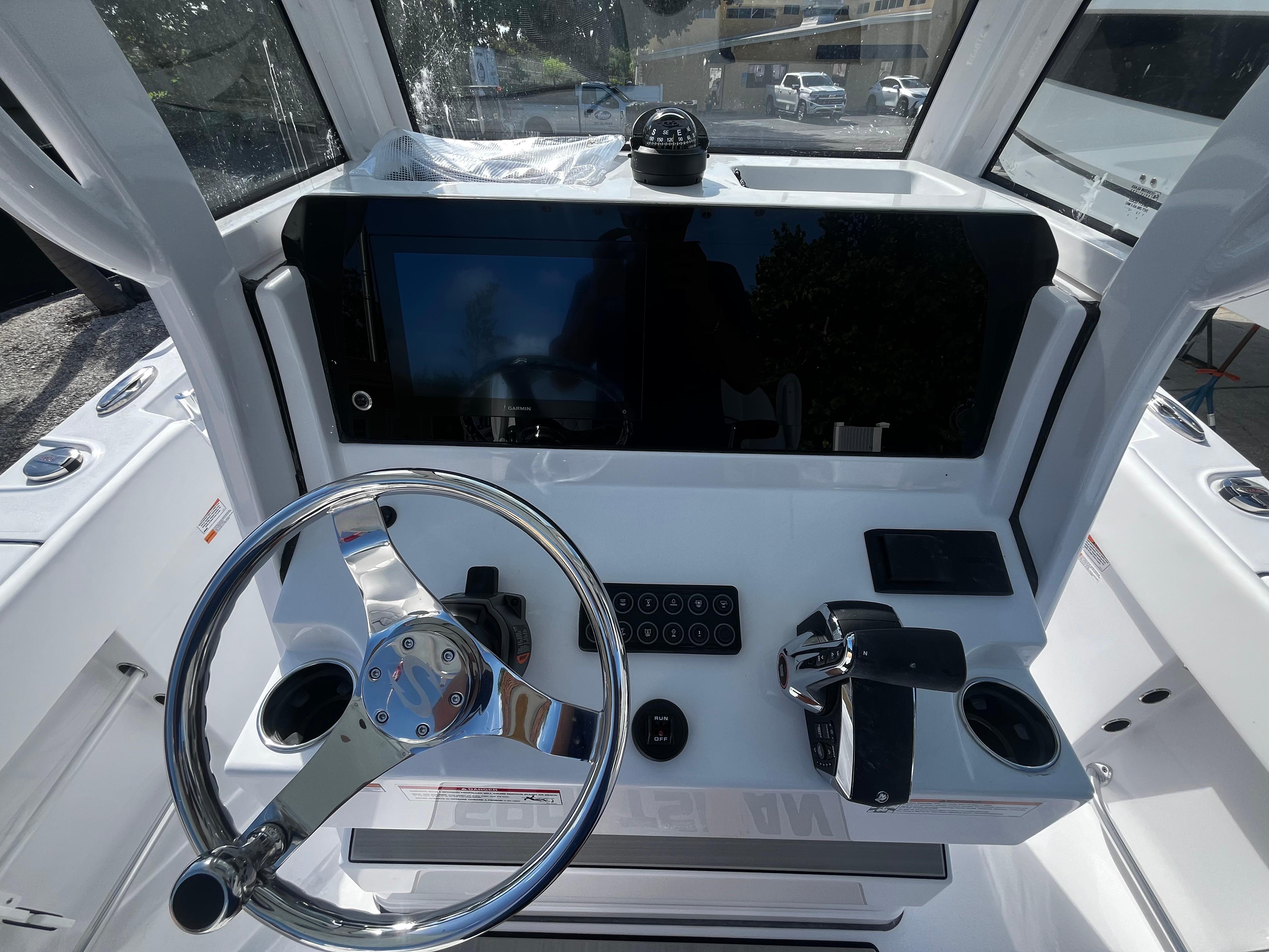 2025 Sportsman Open 212 Center Console-14