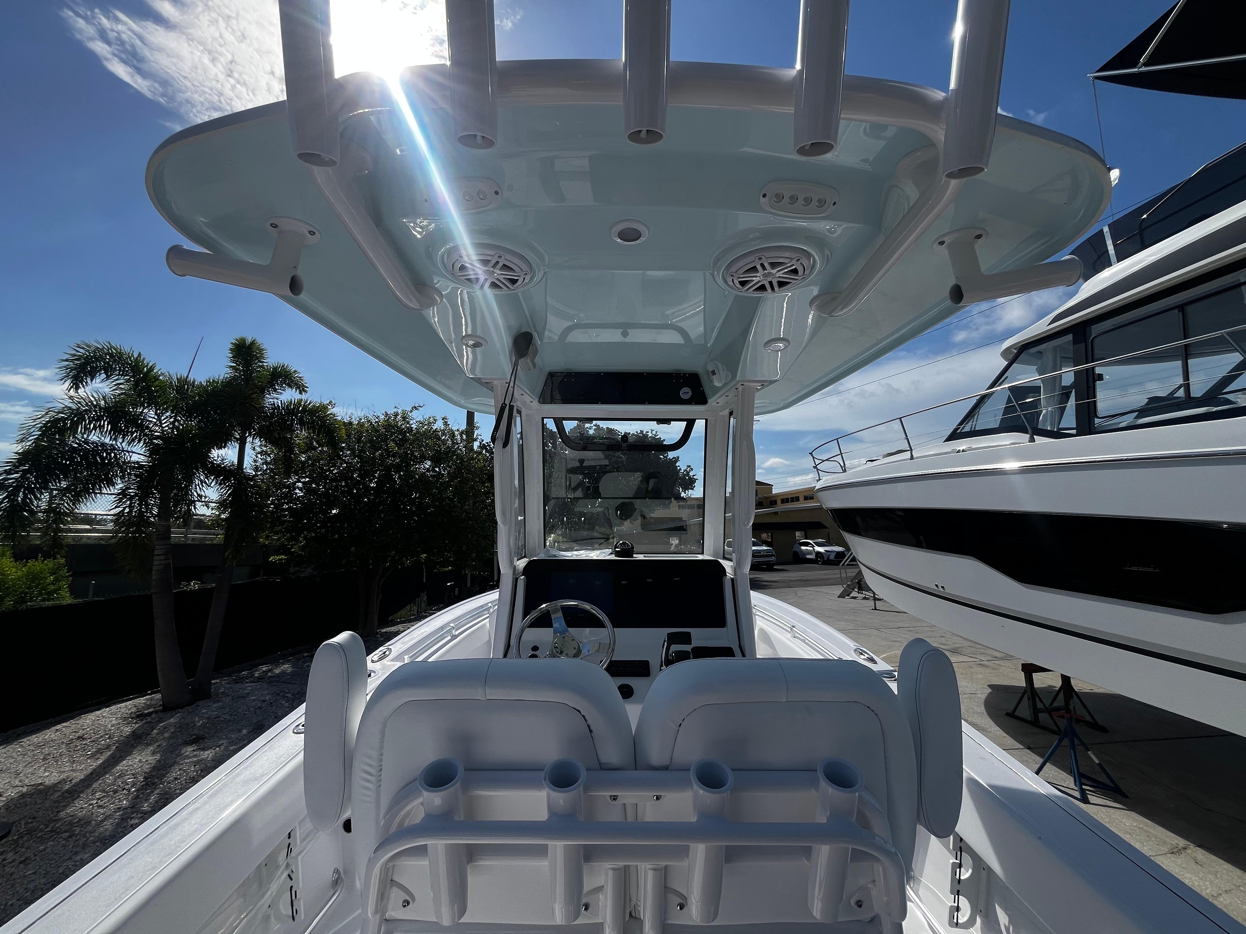 2025 Sportsman Open 212 Center Console-11